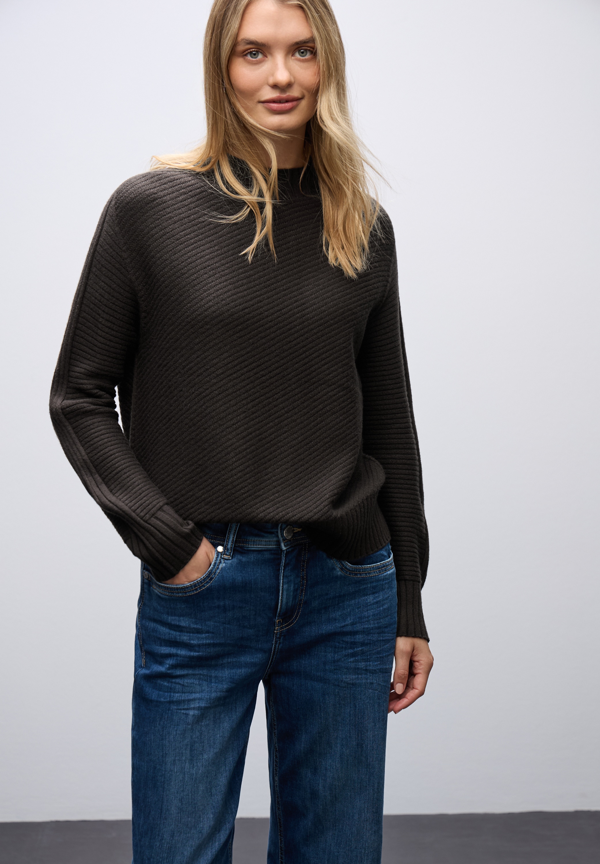 STREET ONE Pull en tricot mit Struktur und Stehkragen/Turtleneck