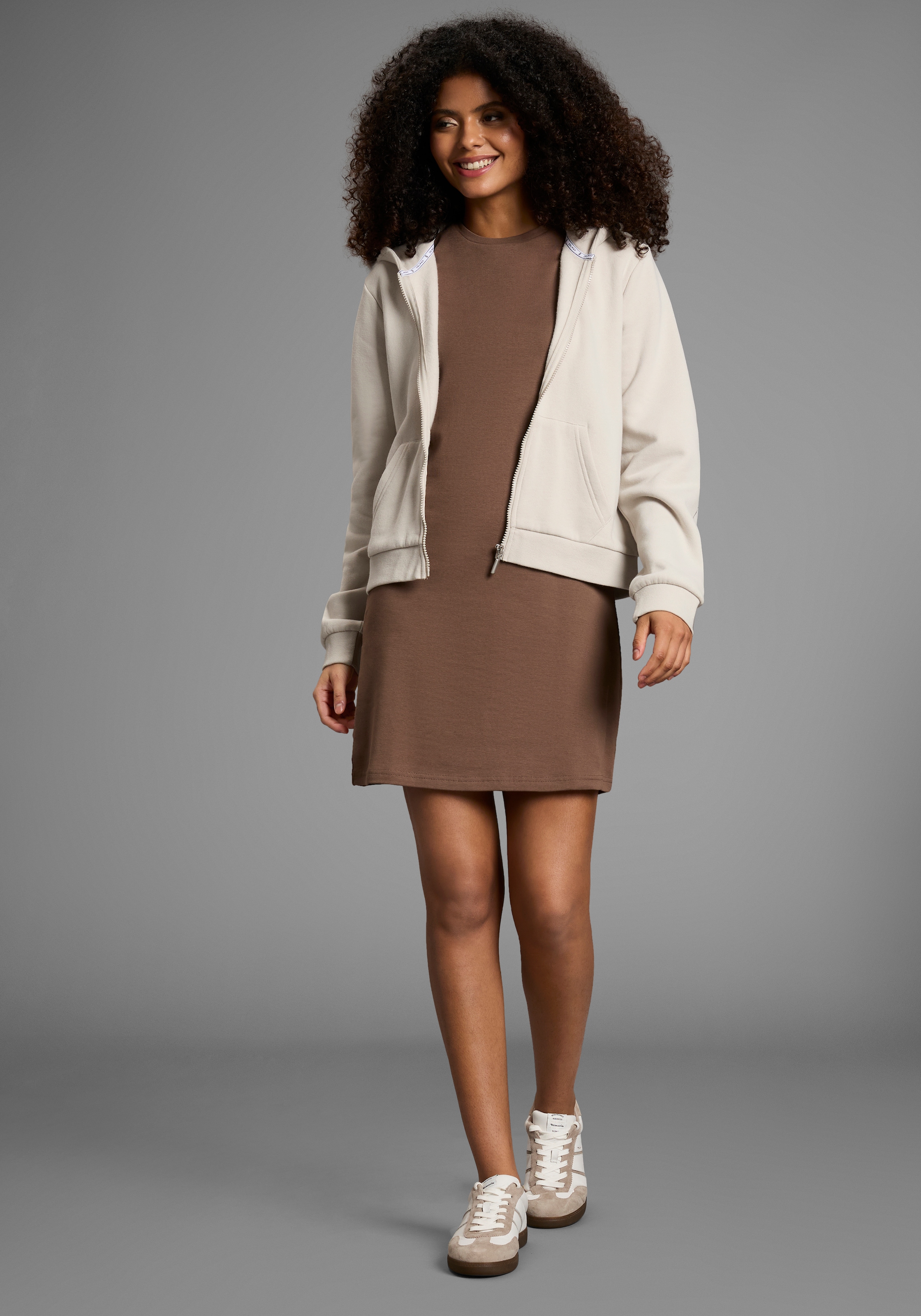 DELMAO Sweat à capuche mit Reissverschluss, Kapuze & Kängurutasche