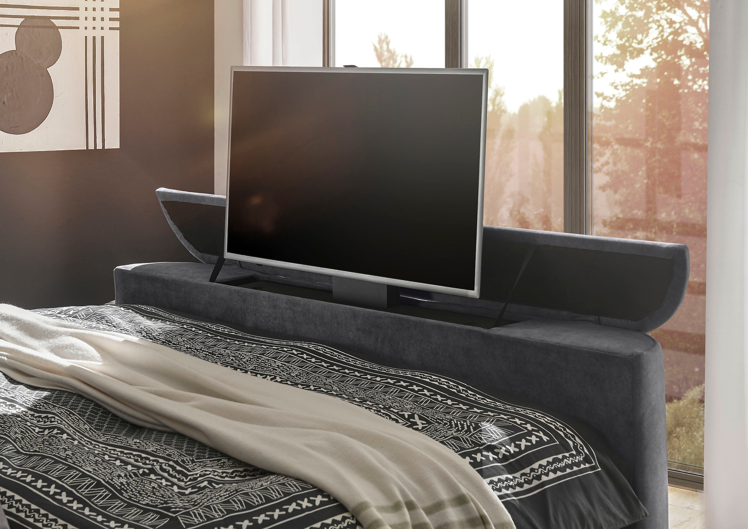 ED EXCITING DESIGN Boxspringbett »Dallas« 6 Stk. tlg. inkl. Topper, LED-Beleuchtung, motorisierter TV Halterung und Motor