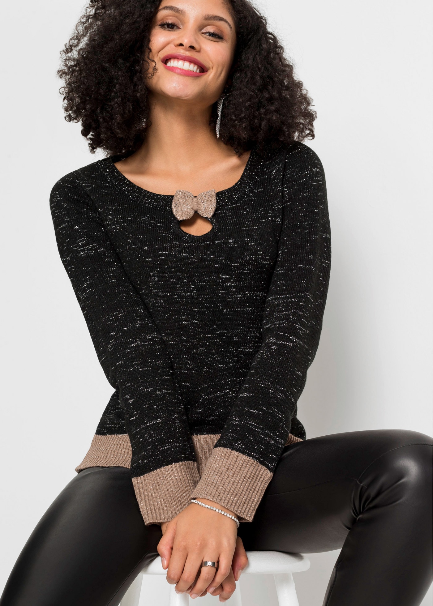 Image of bonprix Strickpullover mit metallisierten Fasern, mit Cut-Out und dekorativer Schleife