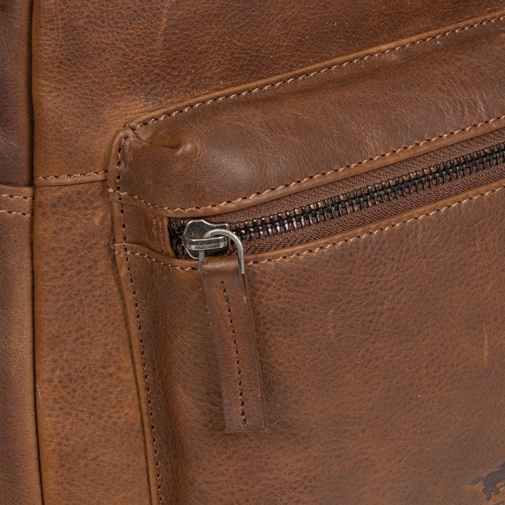 MUSTANG Cityrucksack »Memphis backpack round«, Reissverschluss-Rückfach