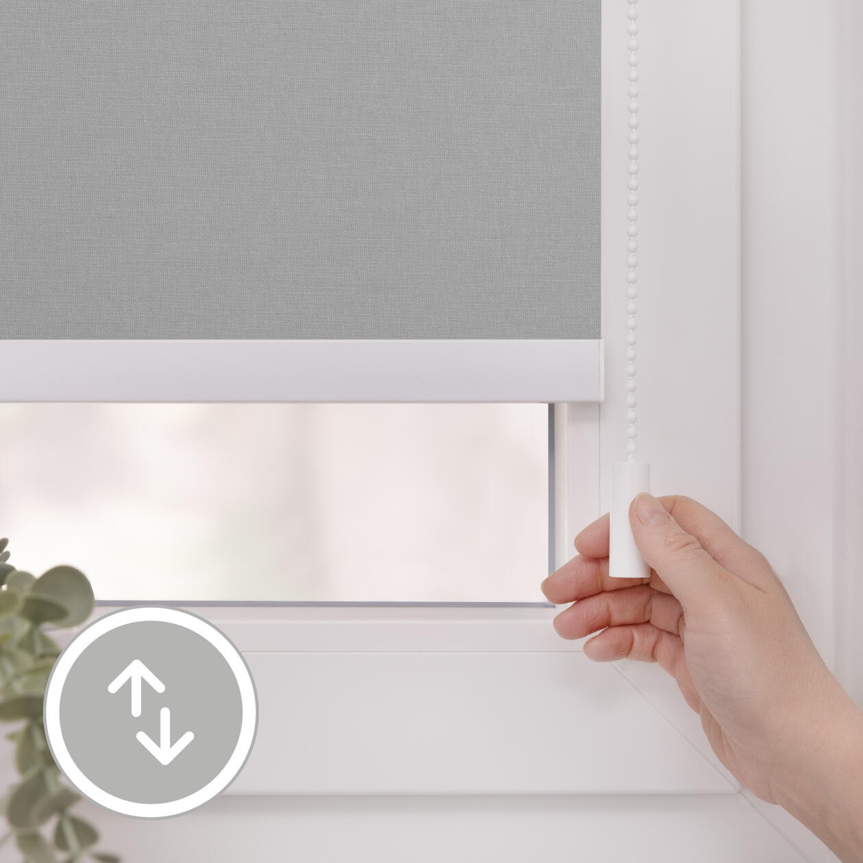 LICHTBLICK ORIGINAL Store à enrouleur »Klemmfix, ohne Bohren« verdunkelnd Avec perçage / sans perçage suspendu librement Steuerbar mit Bluetooth-App, integrierter Elektromotor und Akku