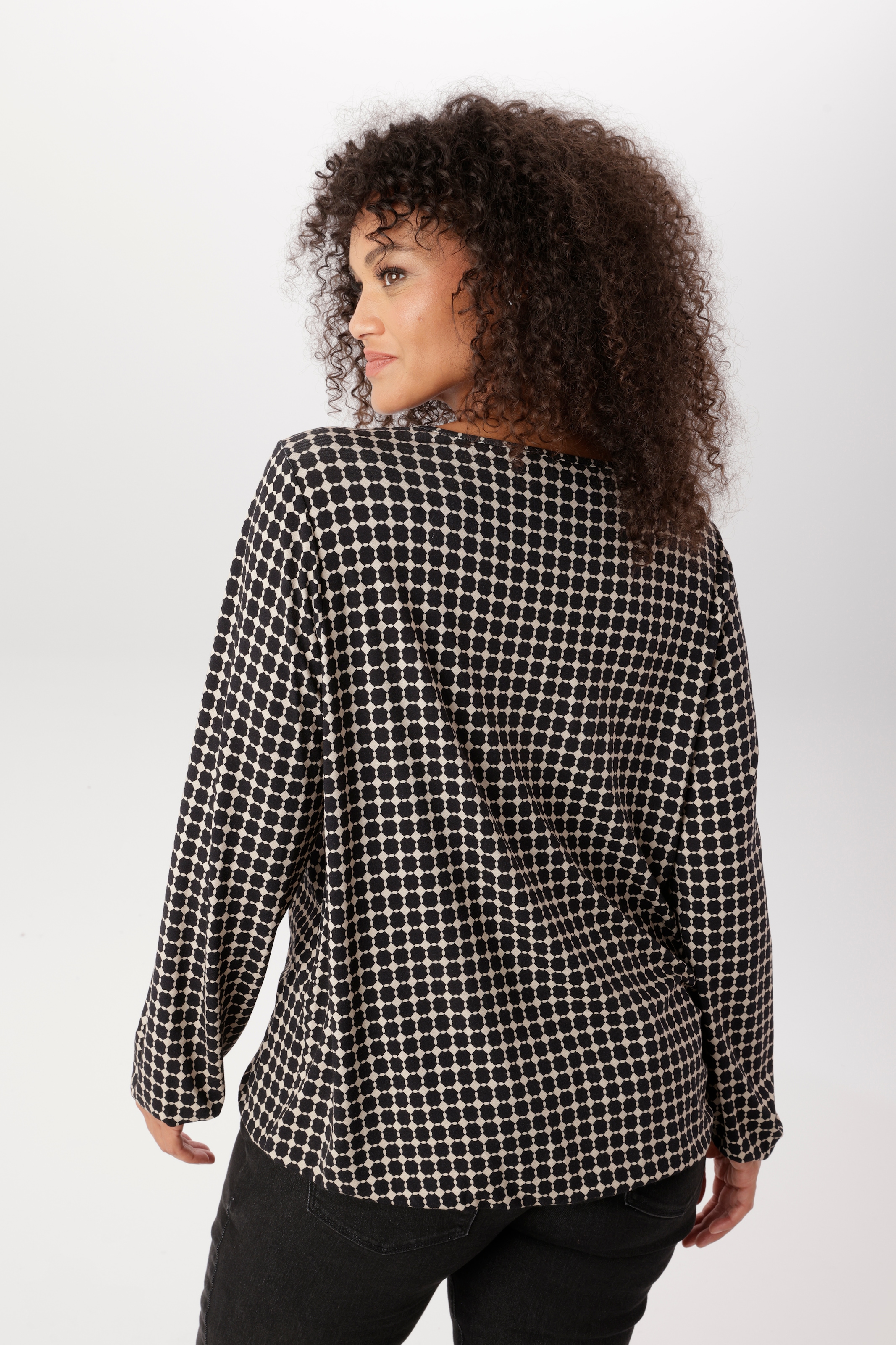 Aniston PLUS Langarmshirt aus weich fliessender Qualität - NEUE KOLLEKTION
