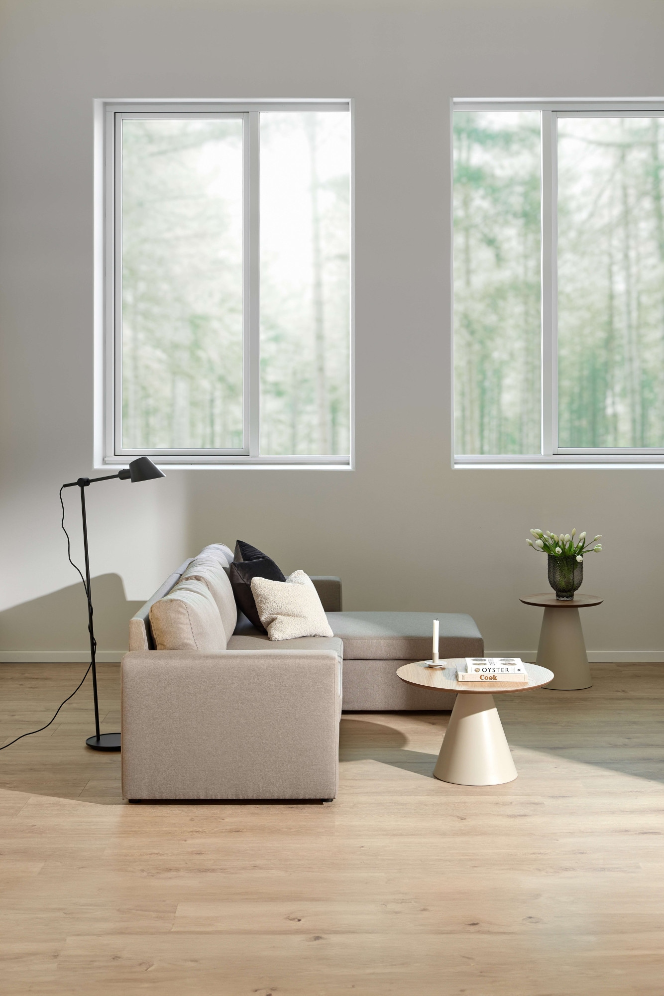 ACTONA GROUP Couchtisch »Soli« Rund Couchtisch, Tischplatte matt Eiche, Säule Gestell grau, Ø65x43cm