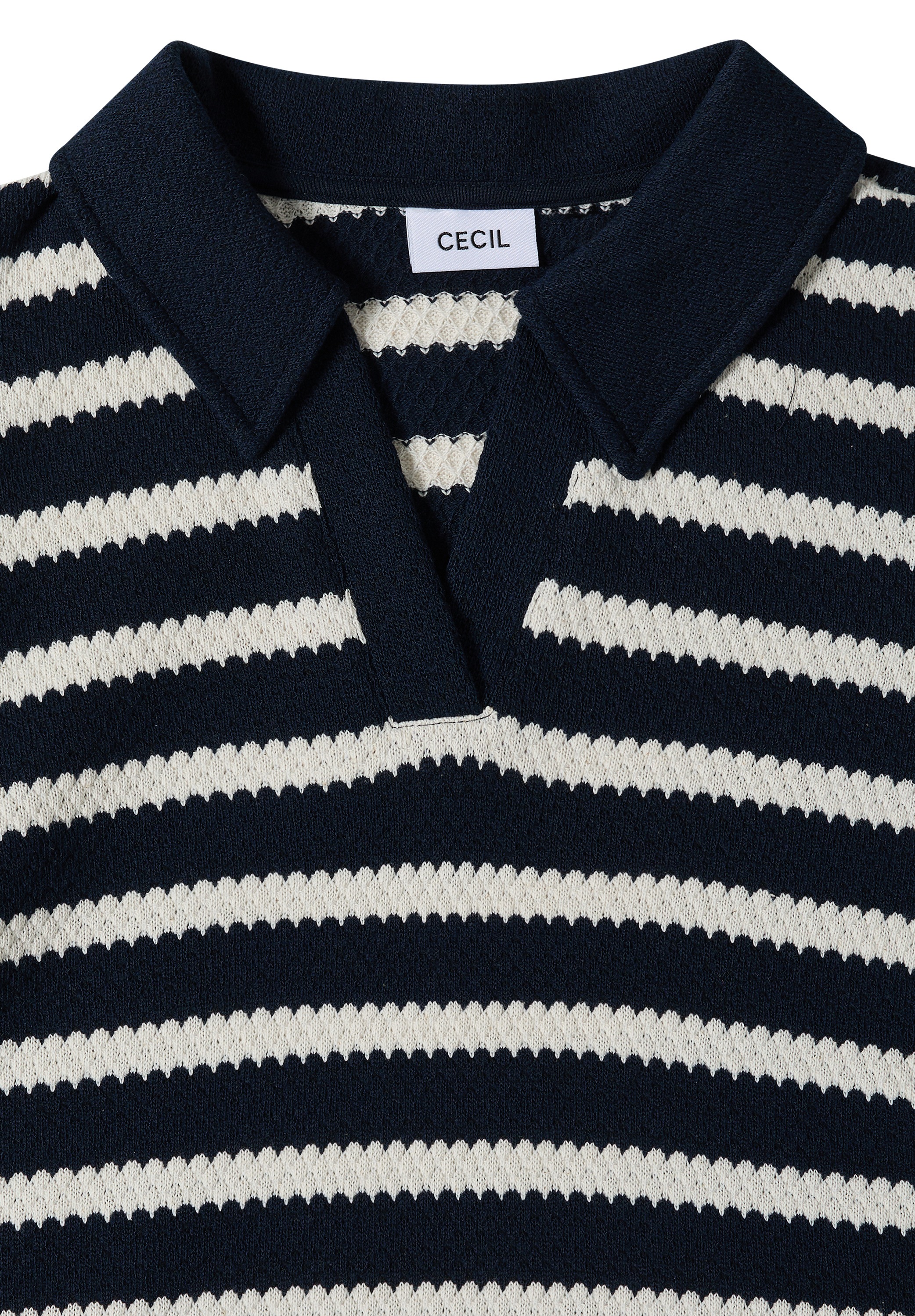 Cecil Robe en tricot en tricot ajouré, longueur genou