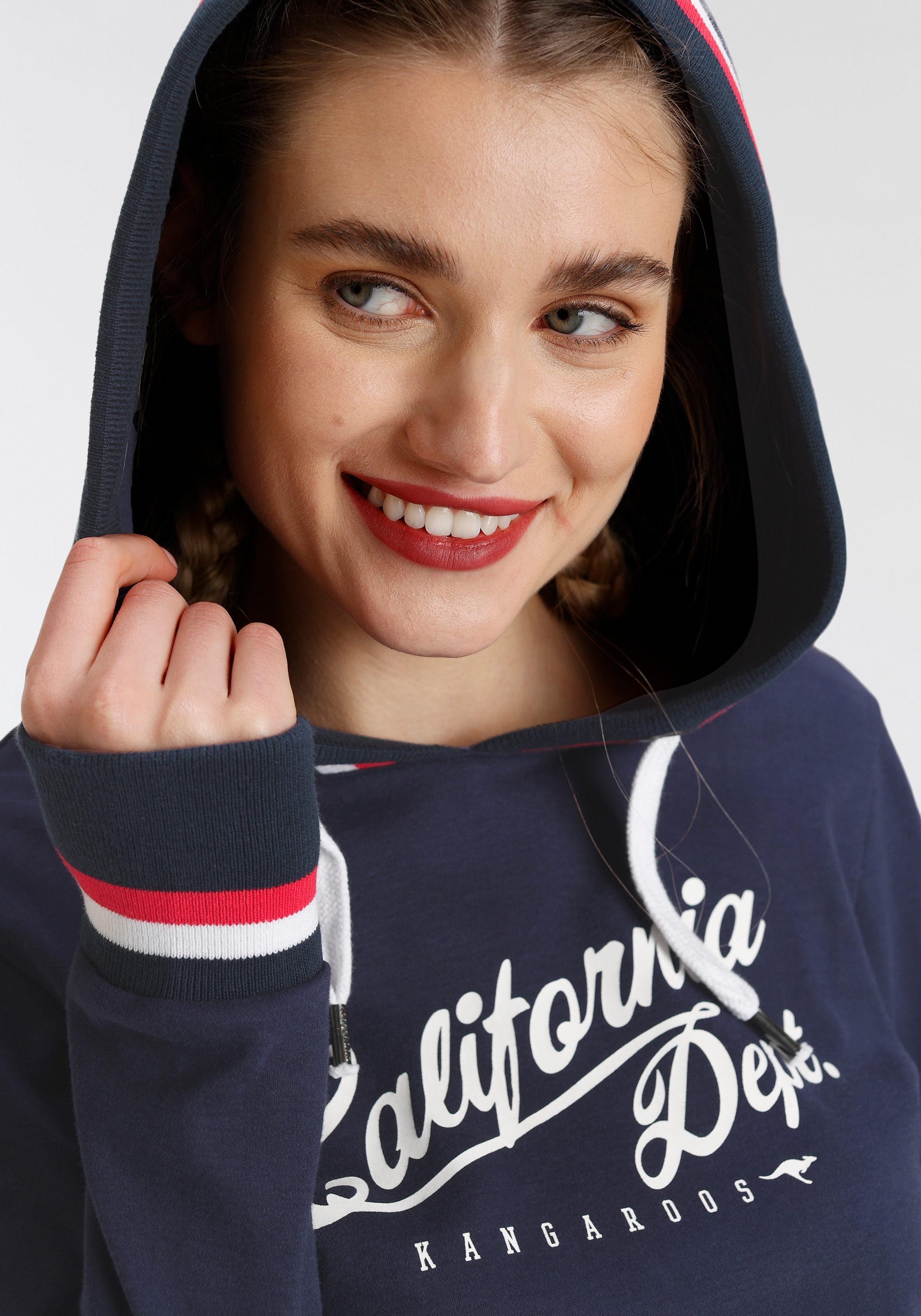 versandkostenfrei Kapuzensweatshirt, grossen mit & Logoschriftzug KangaROOS KOLLEKTION - Kontraststreifen auf NEUE
