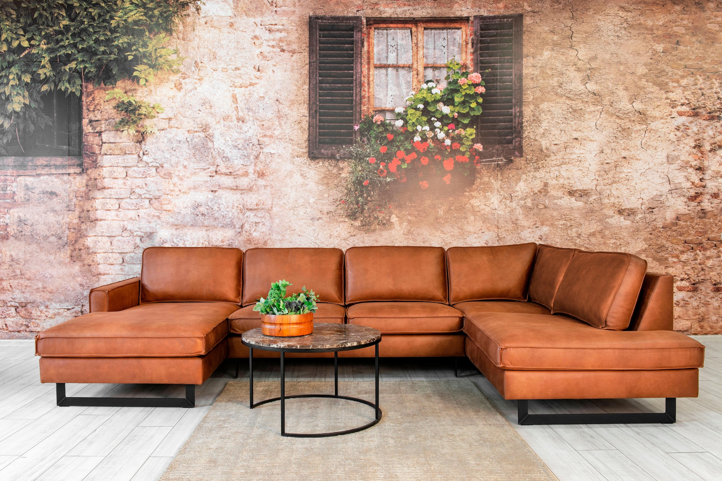 Places of Style Wohnlandschaft »Pinto, 350 cm, U-Form, XXL, mit Ottomanen«, Cord, Chenille, Lederoptik, mit Keder, Metallfüsse, Wellenunterfederung