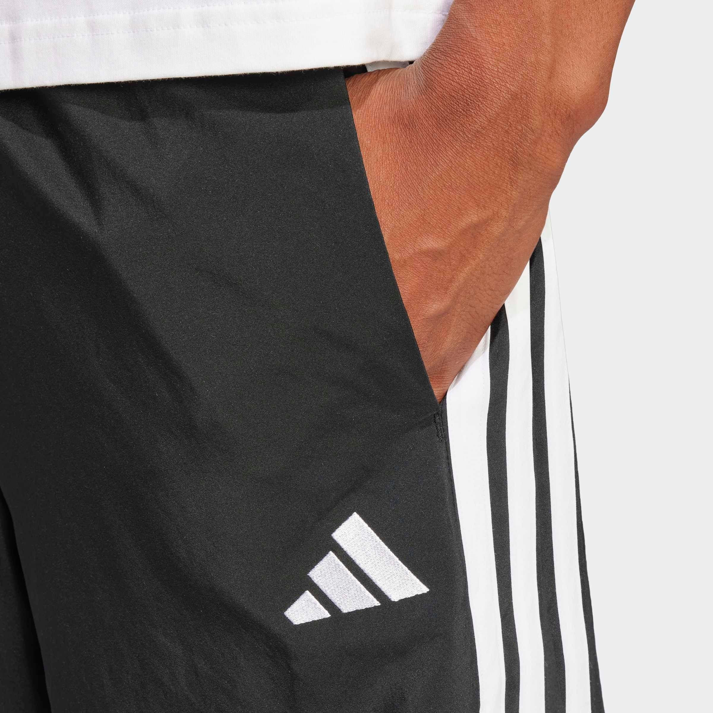 adidas Sportswear Short »ESSENTIALS 3-STREIFEN CHELSEA«  mit 3-Streifen an den Seiten, für Laufen und Sportmode