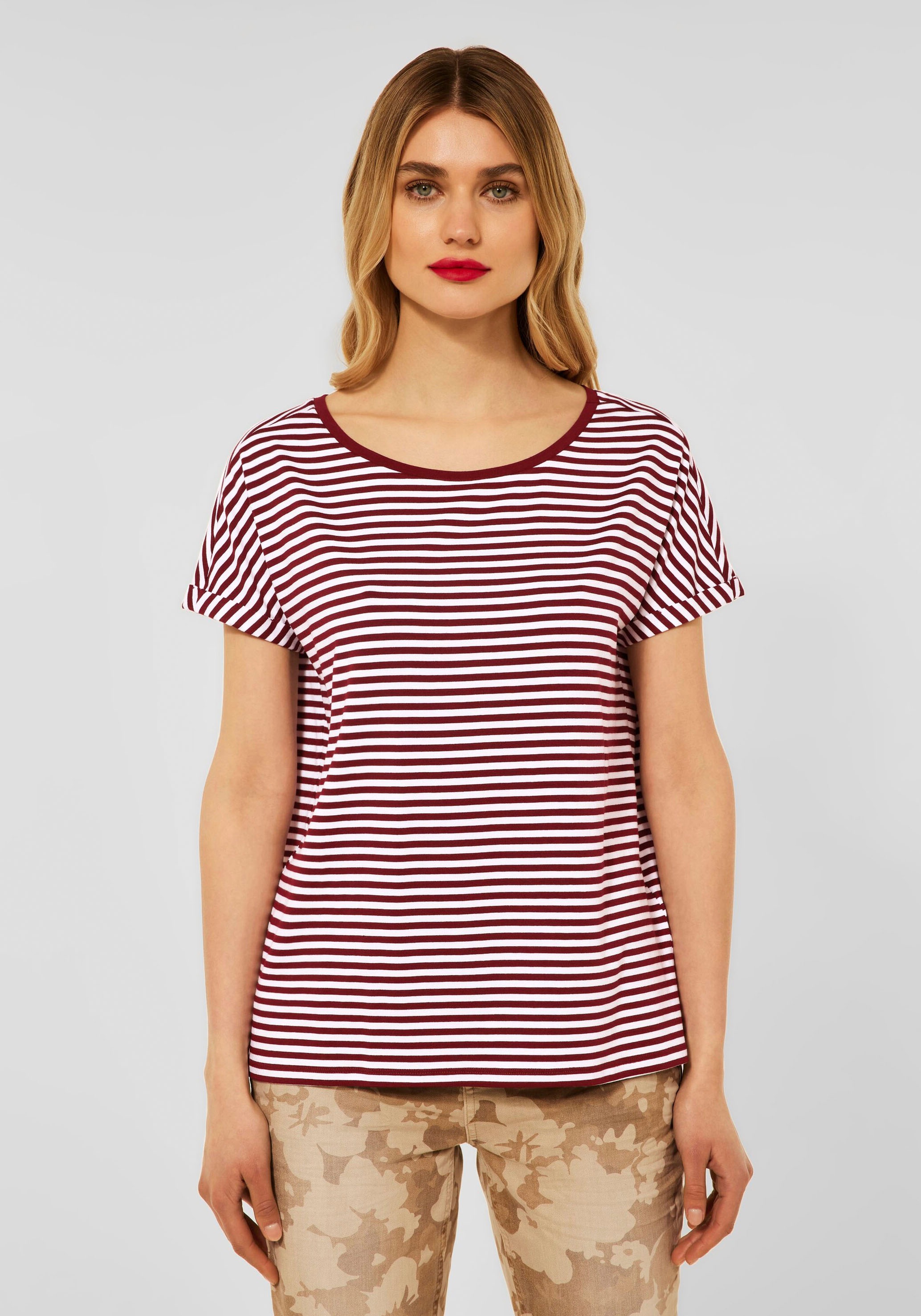 Image of STREET ONE Rundhalsshirt »Style Crista«, mit Streifenmuster bei Ackermann Versand Schweiz