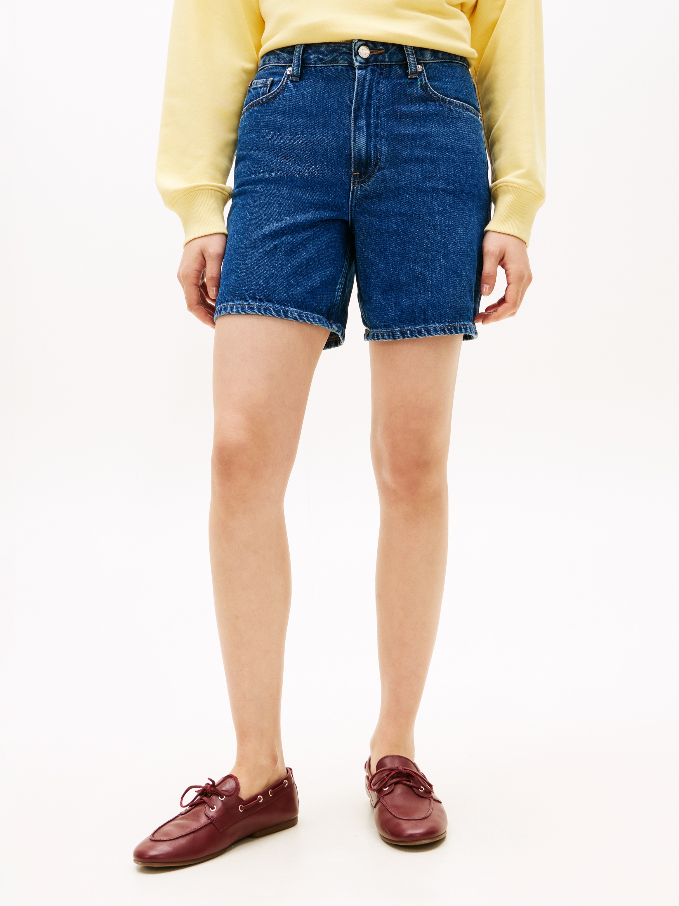 Image of Tommy Hilfiger Shorts "DNM EMI STRAIGHT SHORT RW"
