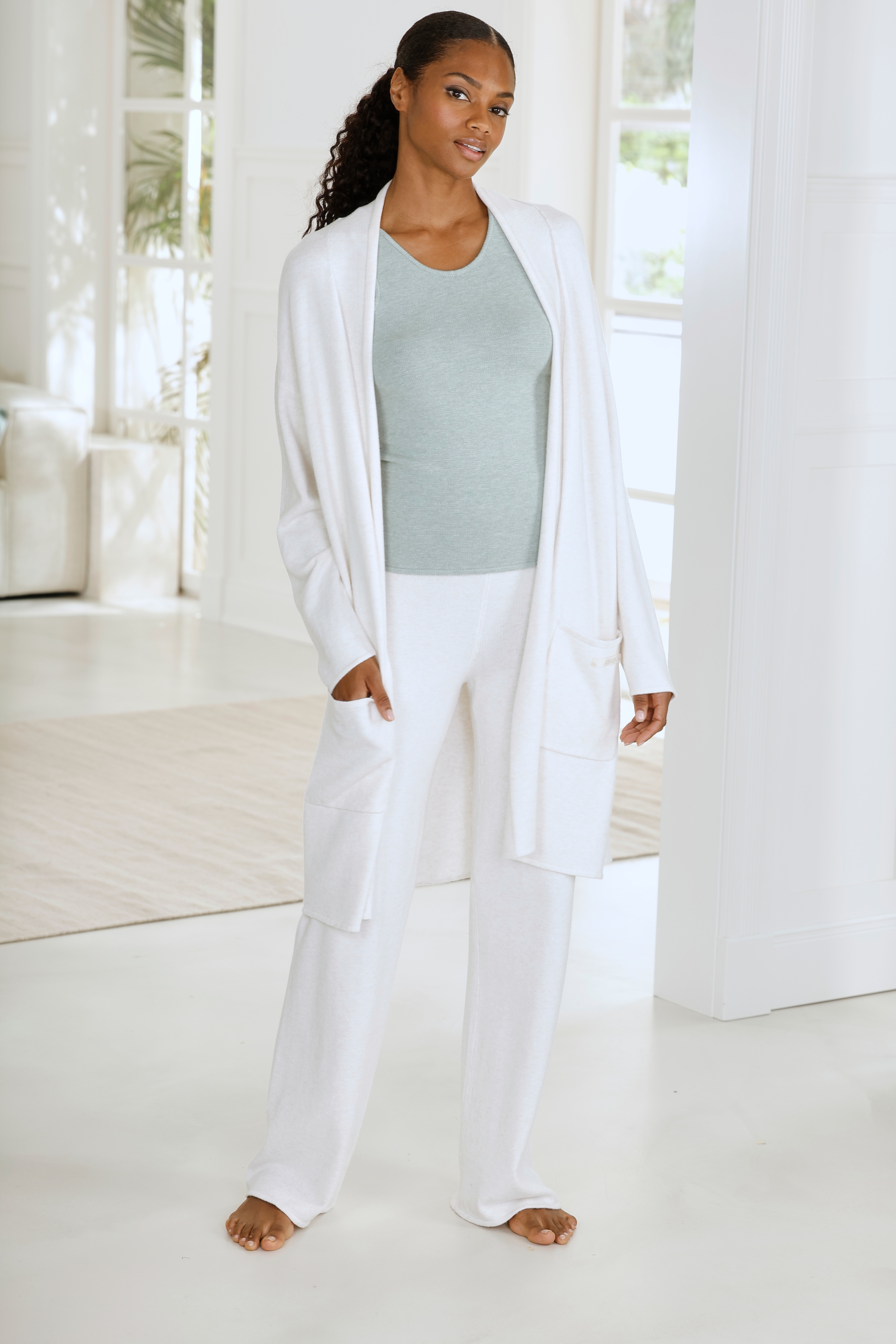 LASCANA Longstrickjacke , aus hochwertigem Strick
