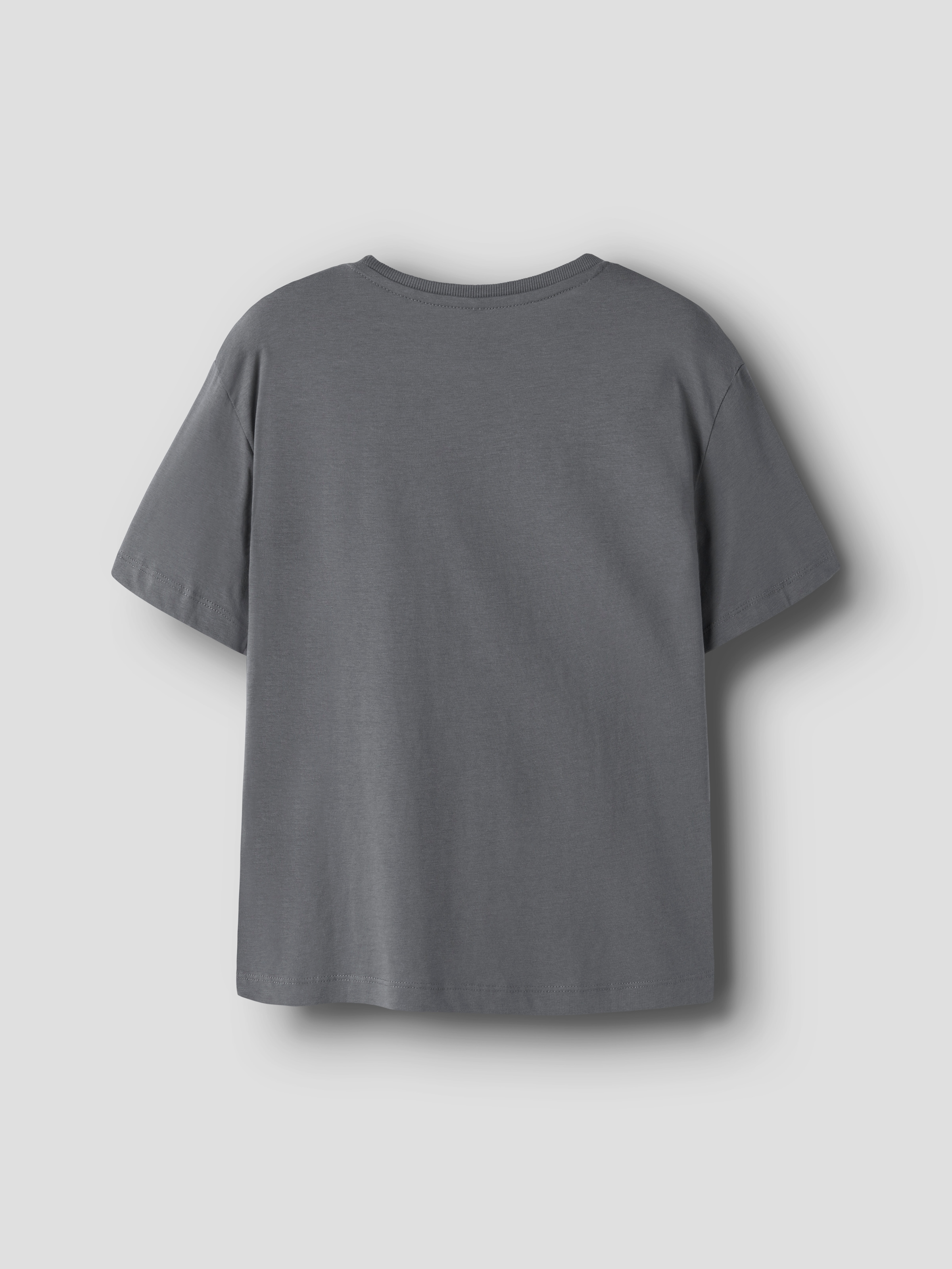 Name It T-shirt »NKMBRODY SS NREG TOP NOOS« avec motif frontal 3D discret