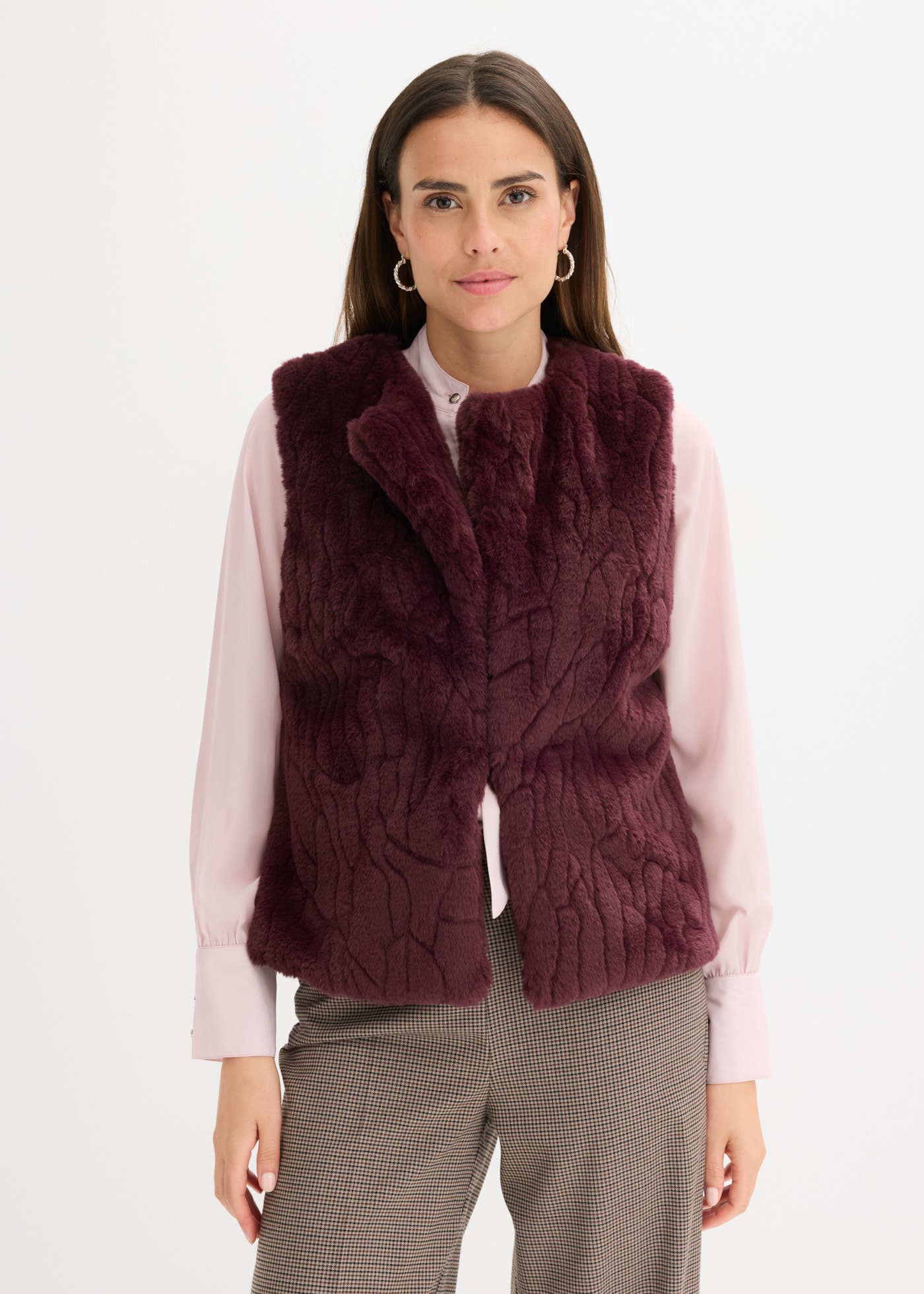 Image of bonprix Fellimitatweste mit gerader Passform, aus Polyester