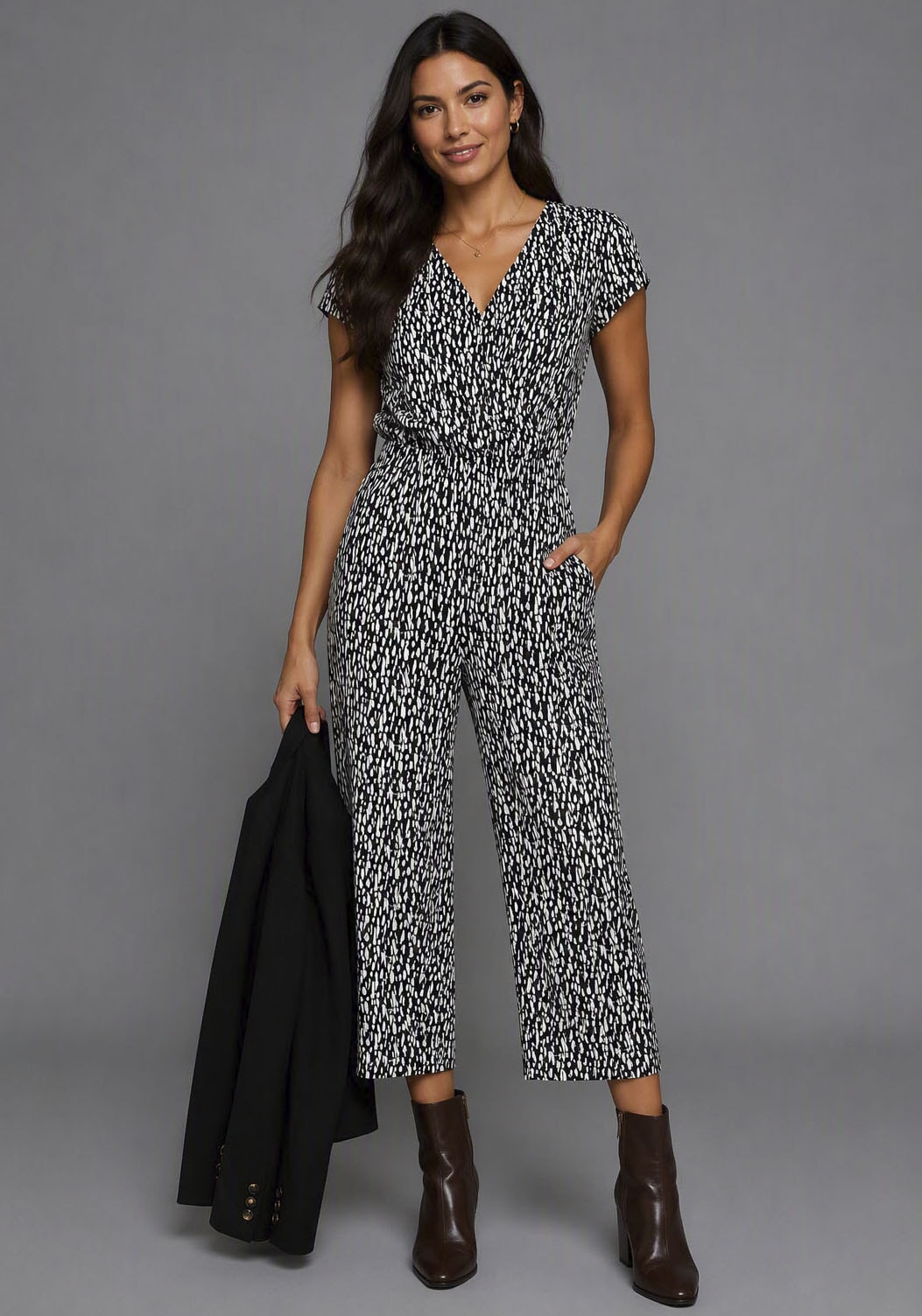 Laura Scott Jumpsuit avec encolure en V