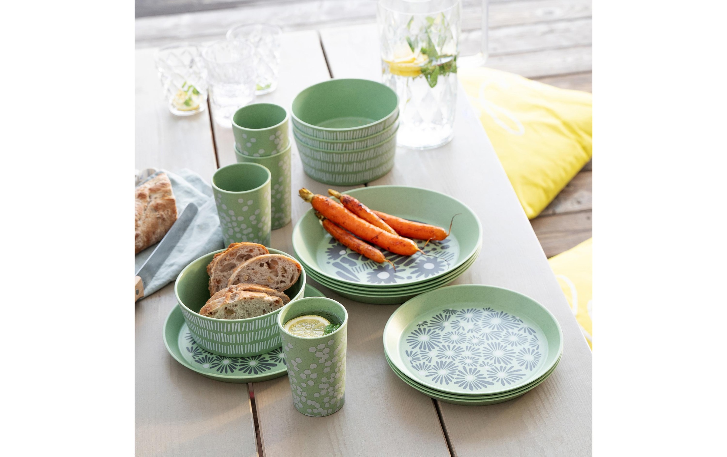 KOZIOL Geschirr-Set »BLOMSTER SET, Geschirrset 16-teilig«