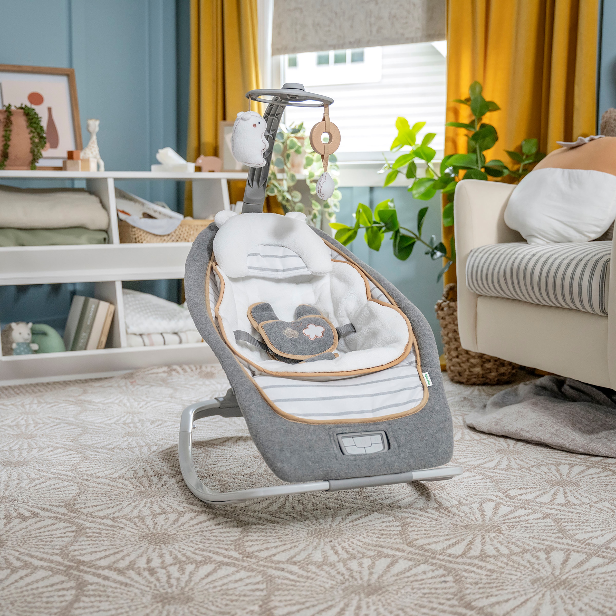 ingenuity Babywippe »Rocking Seat - Bella Teddy« mit Sound-Effekt