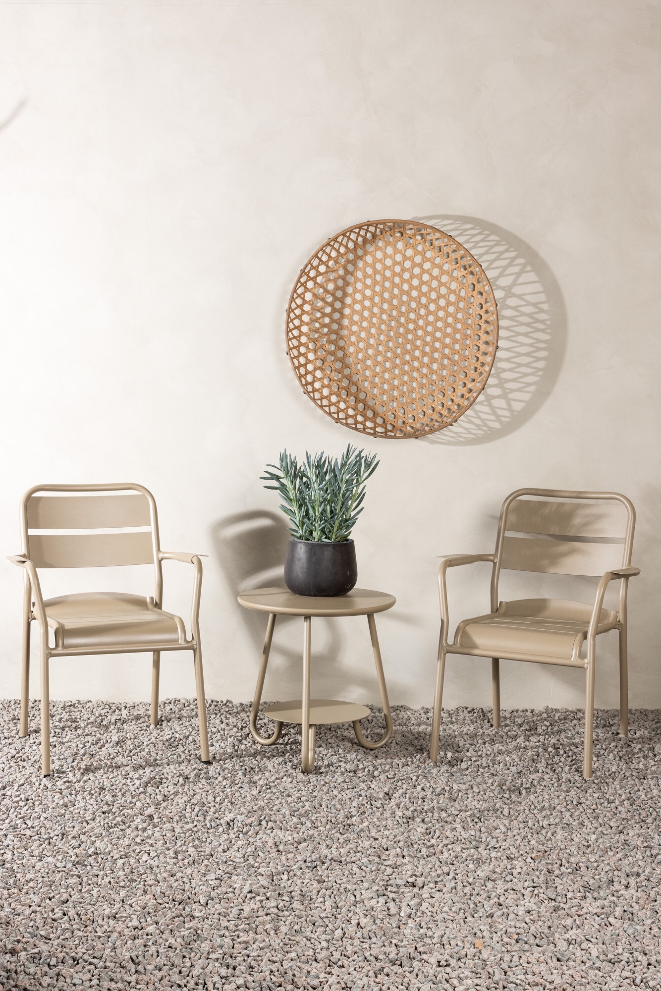 Image of Venture Home Balkonset "Faro, kompaktes Café-Set für 2 Personen Ø 50 cm, Aluminium" Balkonset, beige, rund, Aluminium leicht, platzsparend, modern