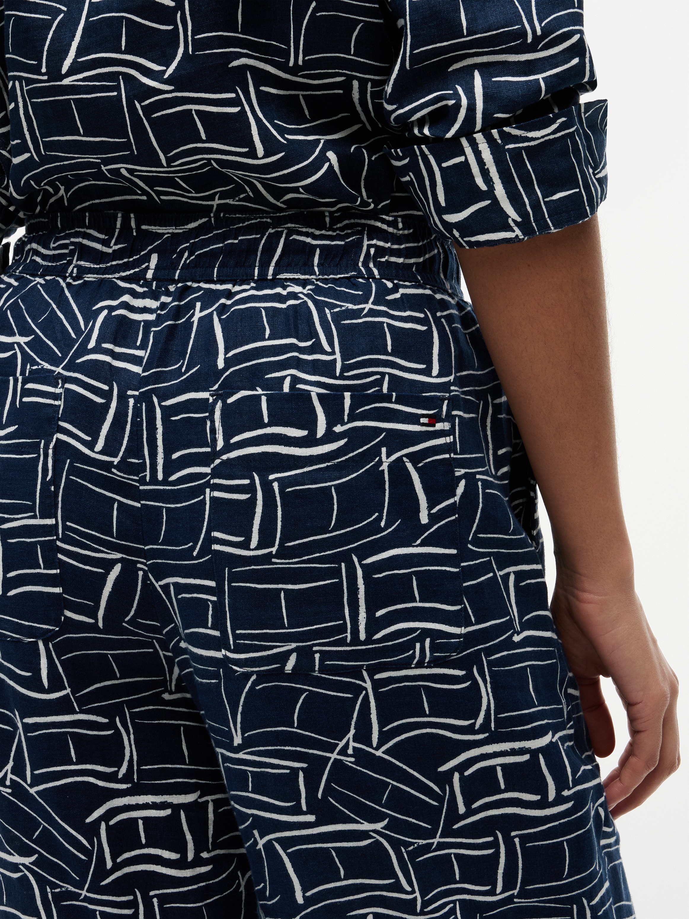 Tommy Hilfiger Pantalon en lin »ESS LINEN PULL ON PANTS«  in lockerer Passform, Elastikbund