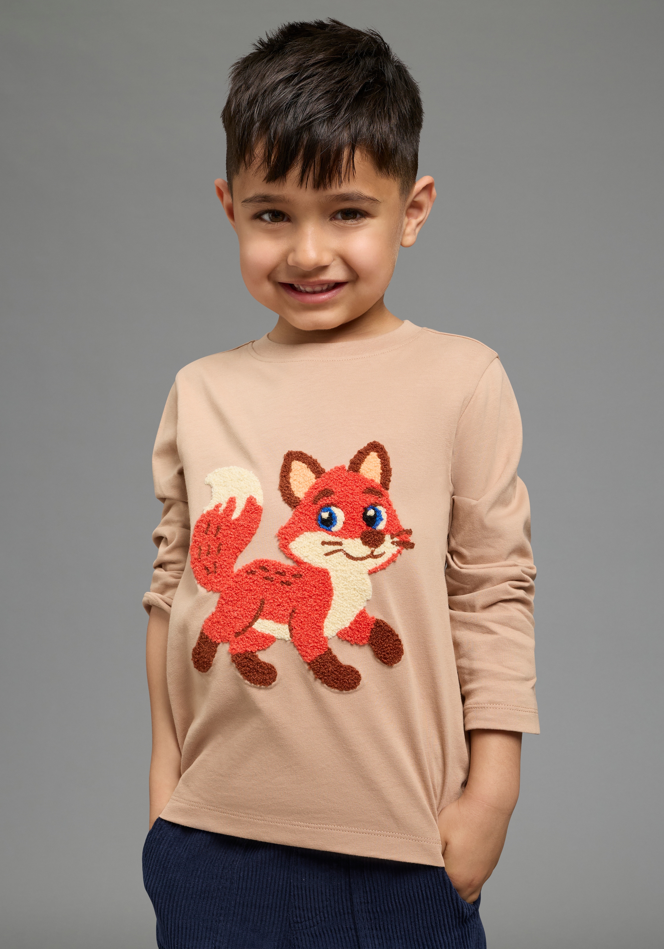 Image of KIDSWORLD Langarmshirt "Shirt mit grosser Fuchs Frottee-Applikation" Shirt mit Fuchs-Applikation, hüftlange Basic-Passform, Langarm-Design