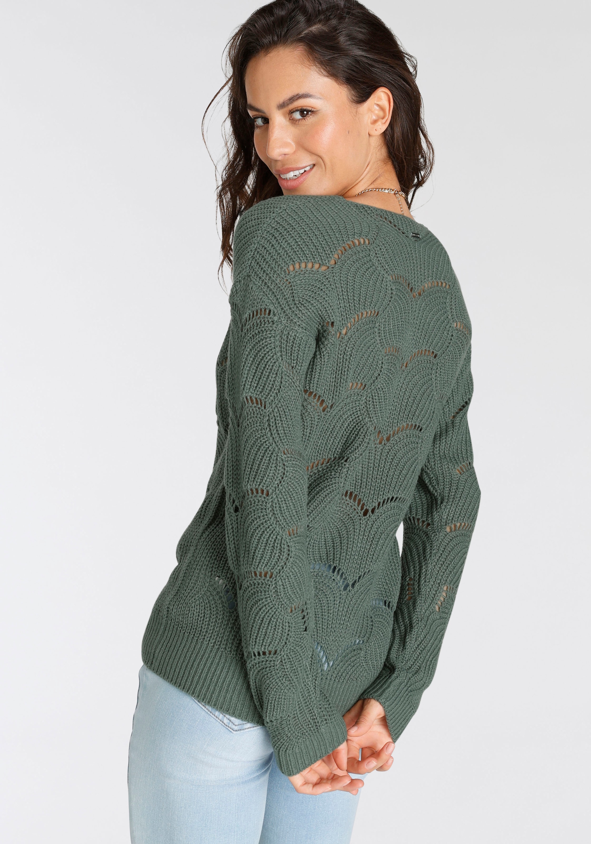 Laura Scott V-Ausschnitt-Pullover, mit modischem Strickmuster