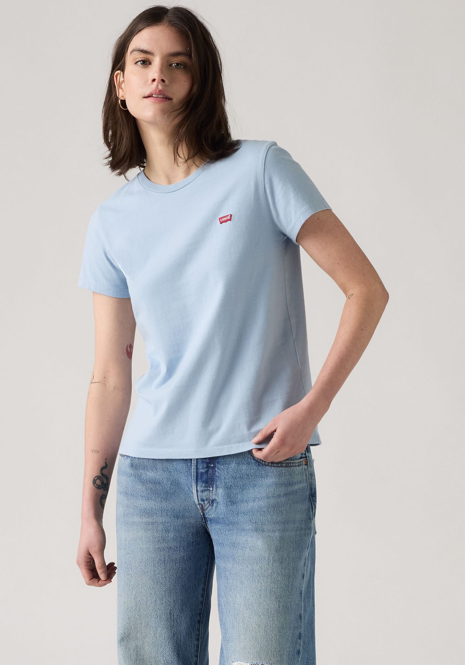 Levi's® T-shirt »TEE Minilogo« mit kleiner Logostickerei