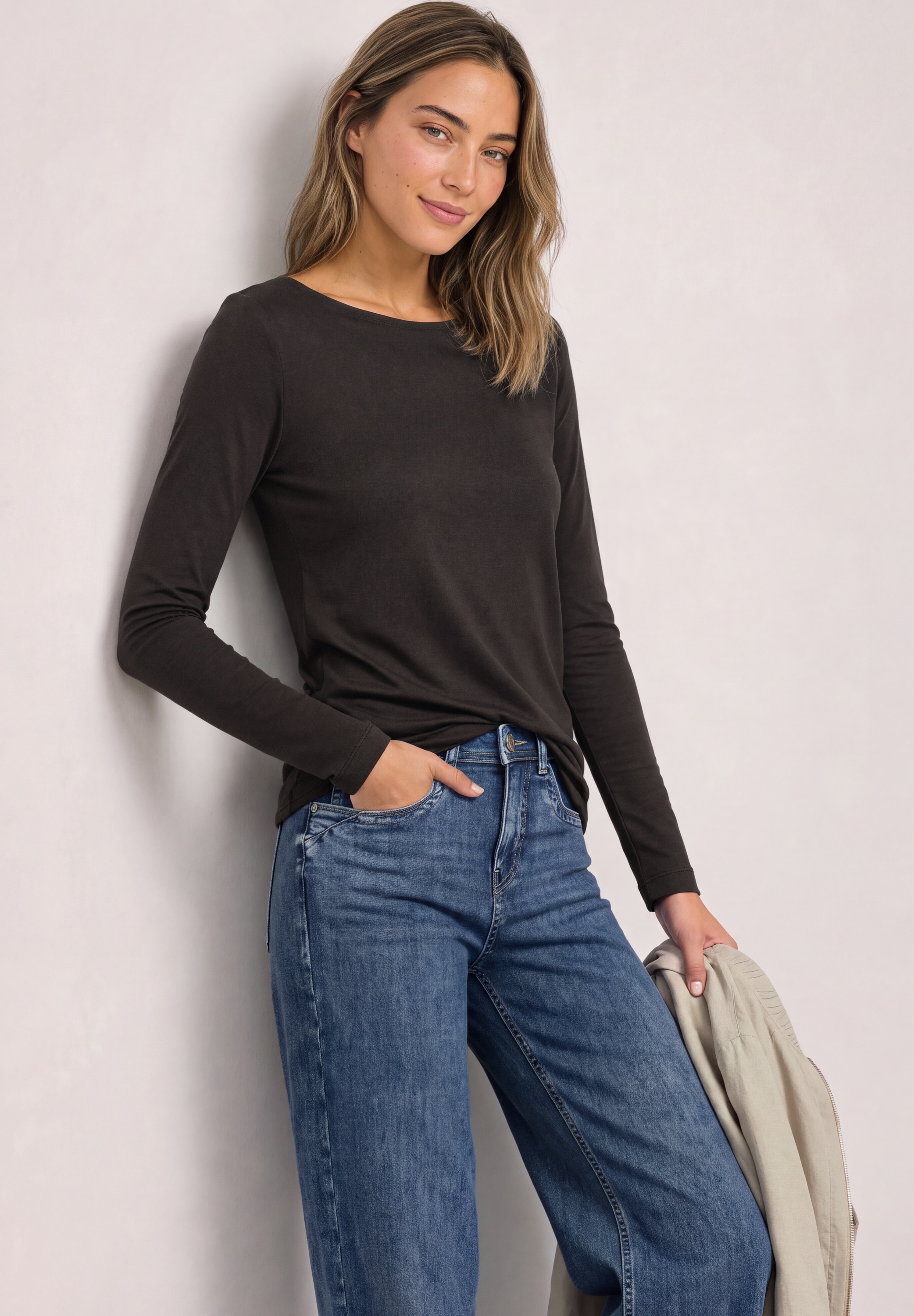 Image of STREET ONE Langarmshirt "Style Lanea" softer Modalmix, U-Boot-Ausschnitt, unifarben