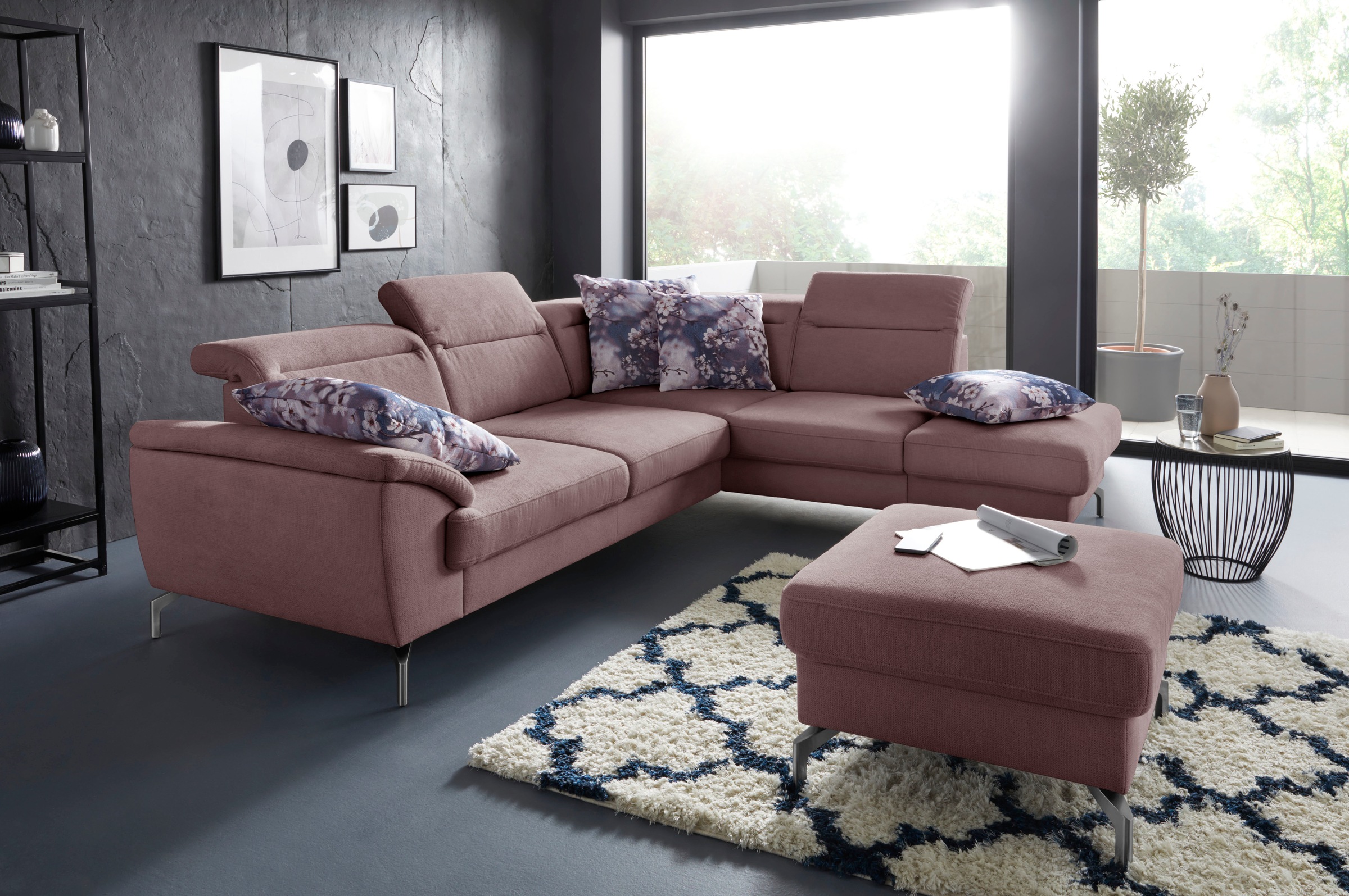sit&more Ecksofa »Percy L-Form«, 15 cm Fusshöhe, Sitztiefenverstellung, wahlweise in 2 Fussfarben