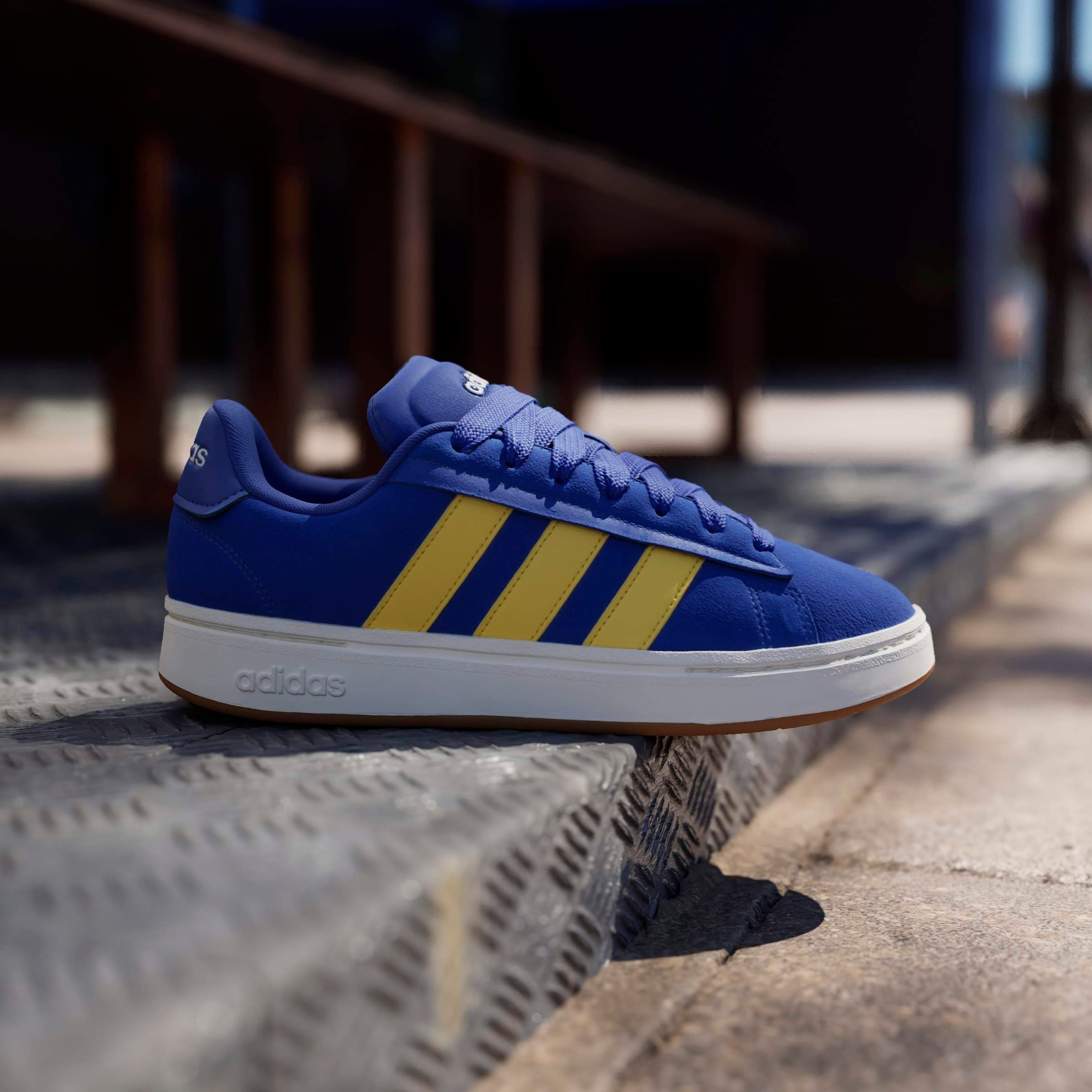 adidas Sportswear Sneaker »GRAND COURT ALPHA«  Design inspiriert vom adidas Campus 00