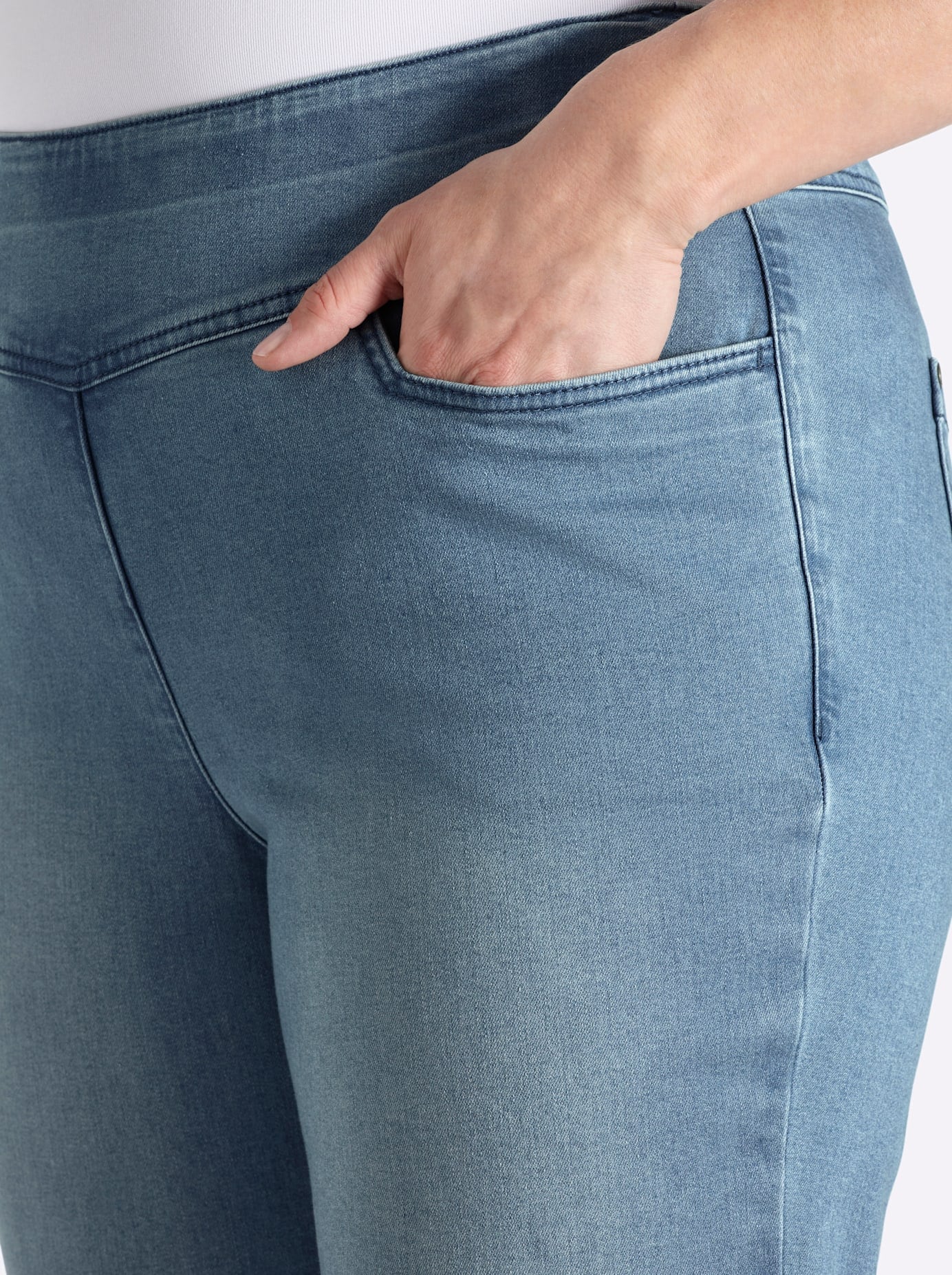 Sheego Caprijeans 1