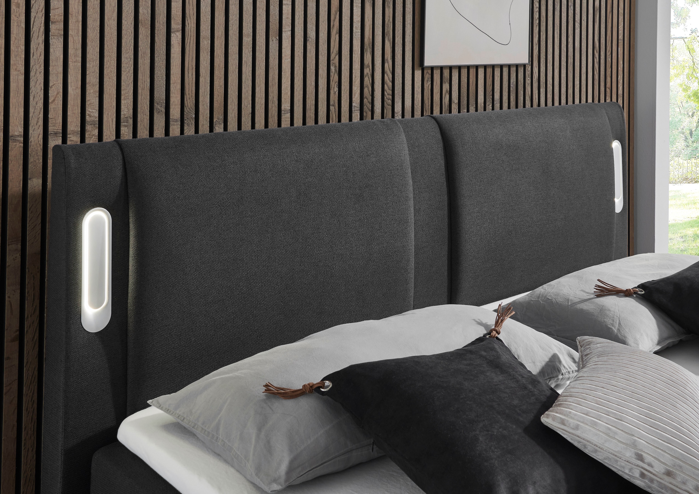 INOSIGN Boxbett »Elverta inkl. Bettkasten und LED-Beleuchtung«, erhältlich in der Breite 180x200cm, Kopfteil in Kissenoptik