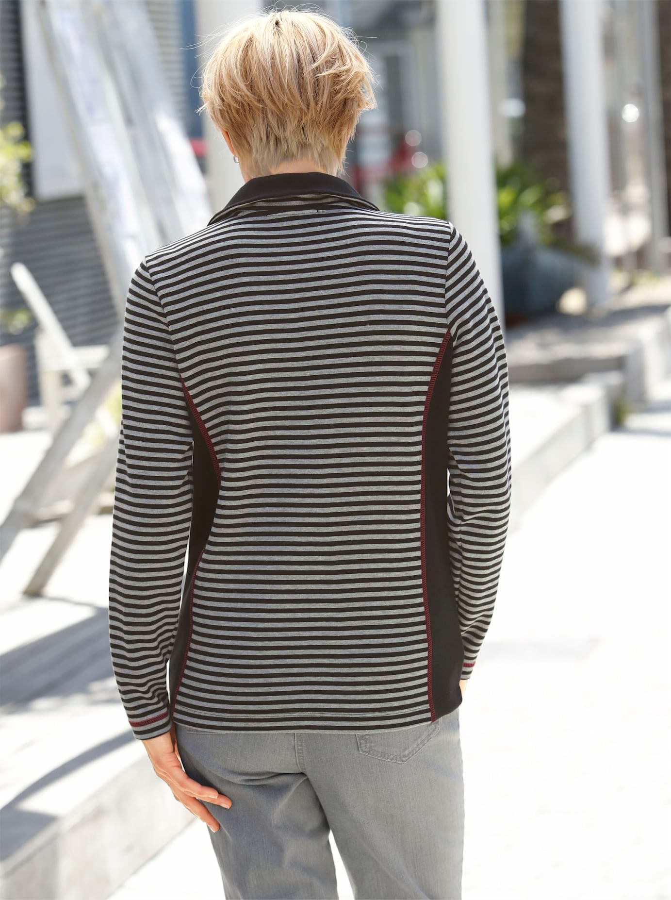 Casual Looks Sweatshirt
