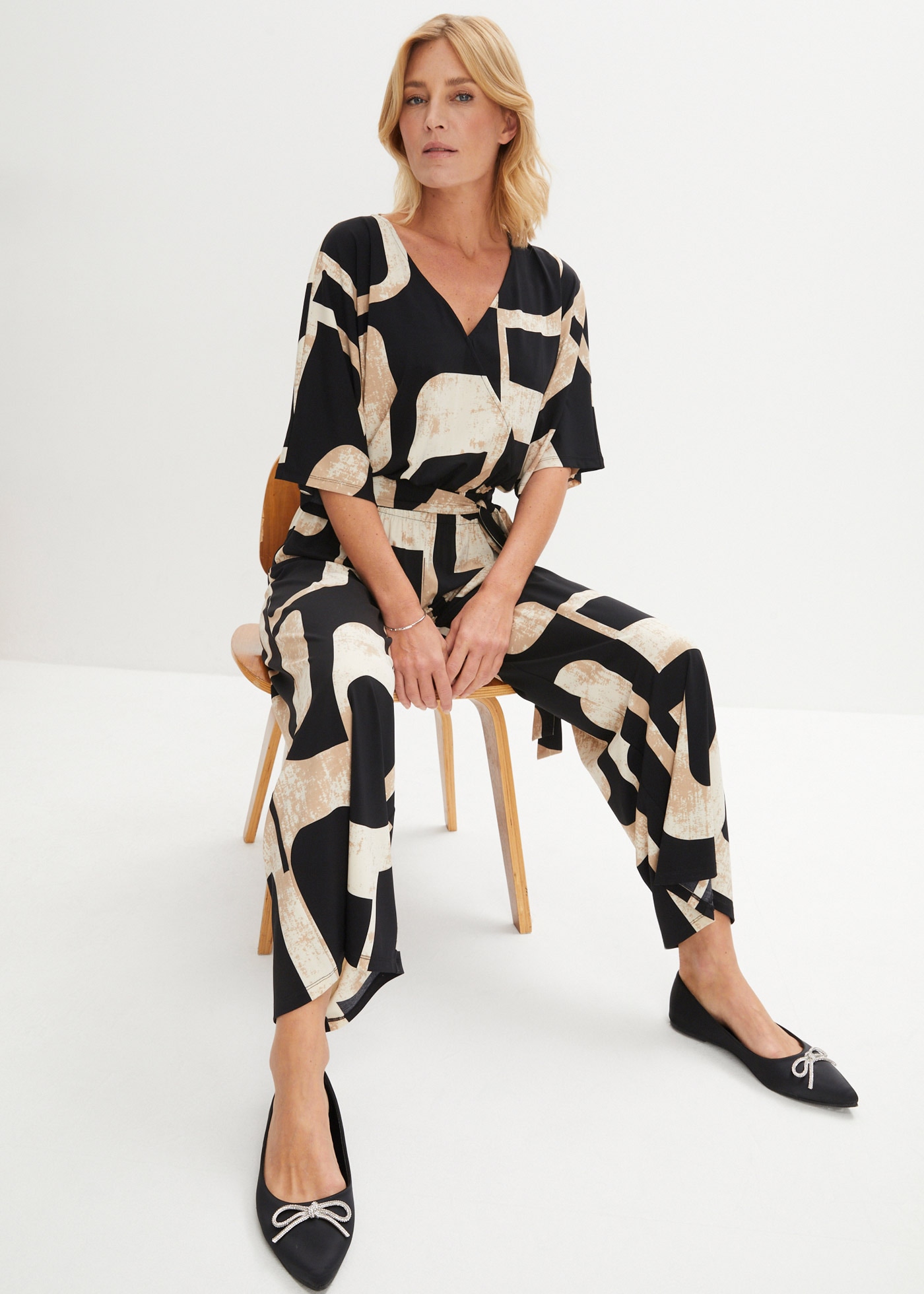 Image of bonprix Jumpsuit bequeme Passform, mit 3/4-Ärmeln, elastischer Materialmix