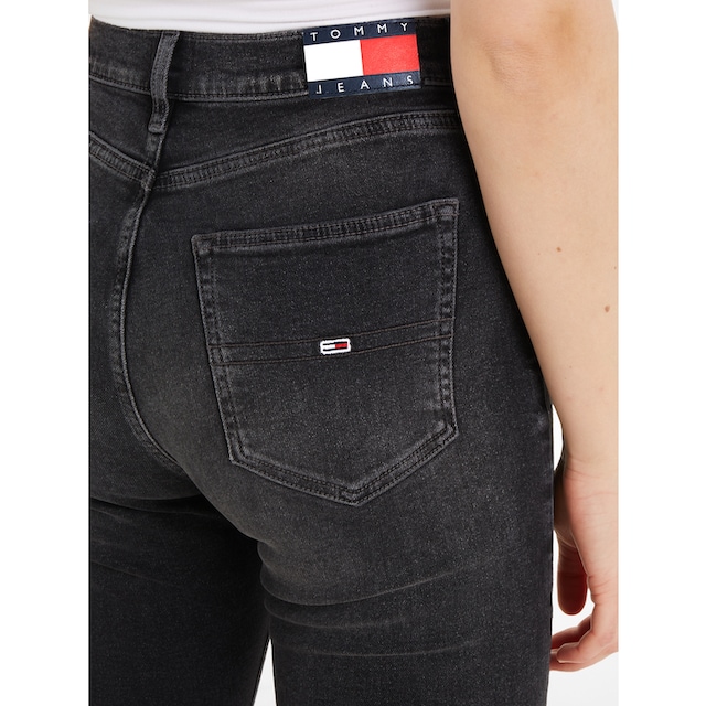 ♕ Tommy Jeans Skinny-fit-Jeans »Sylvia«, mit Tommy Jeans Markenlabel & Badge  versandkostenfrei kaufen