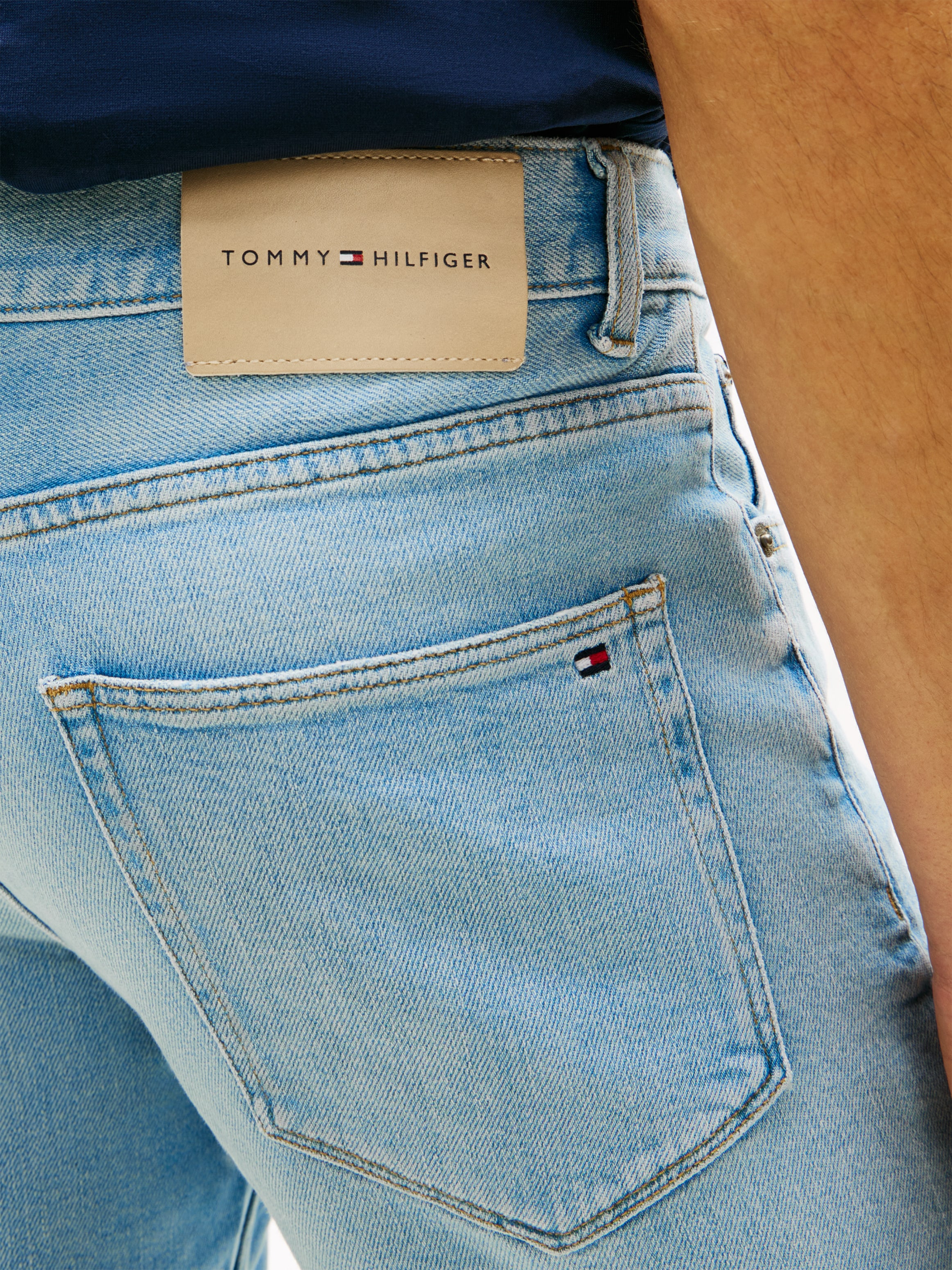 Tommy Hilfiger Short en jean »DENTON« Coupe droite avec effet délavé