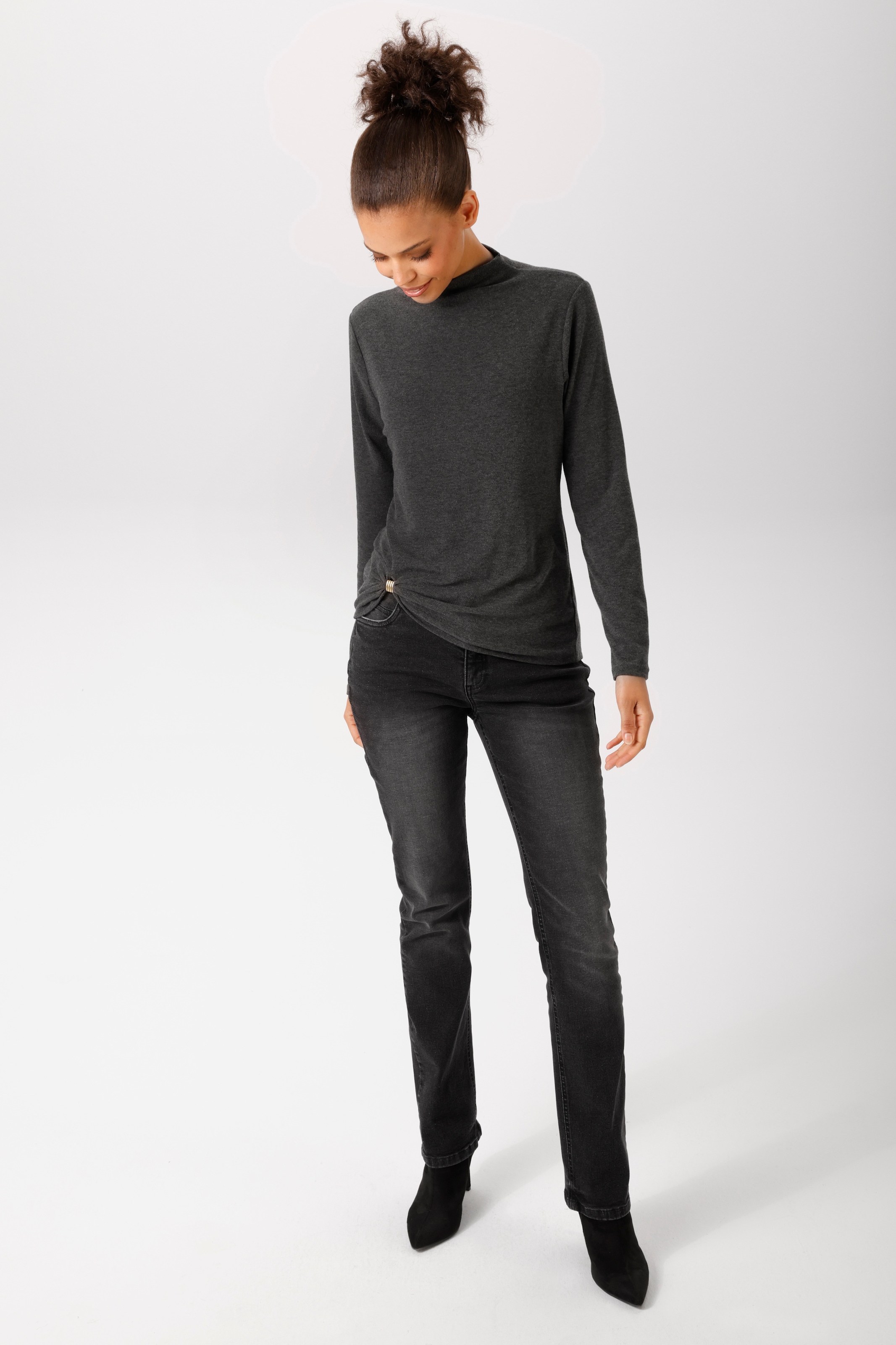 Aniston CASUAL Langarmshirt mit dekorativer Schnalle am Saum - NEUE KOLLEKTION
