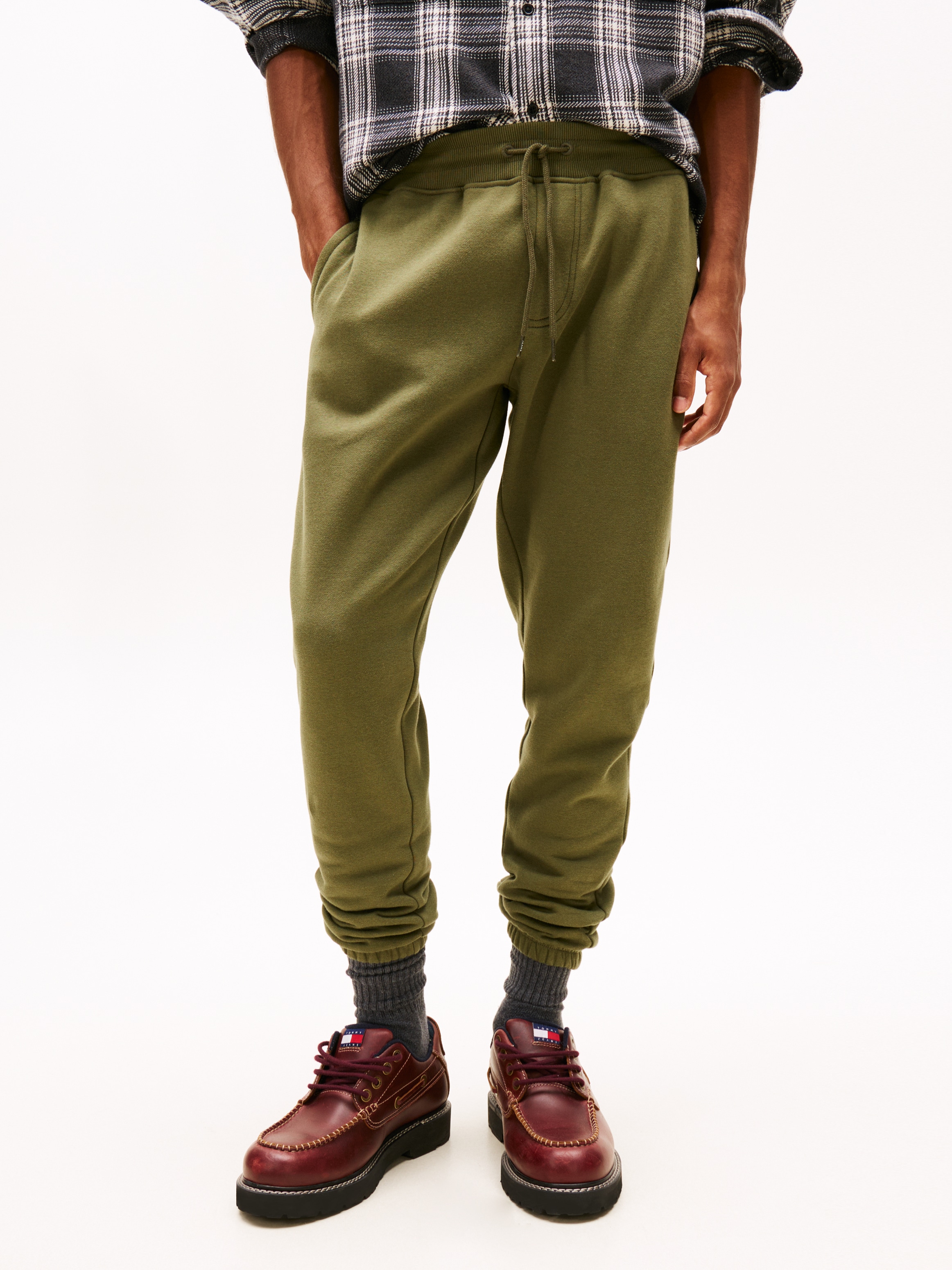 Tommy Jeans »TJM SLIM S FLAG SWEATPANT«  Mit Kordelzug