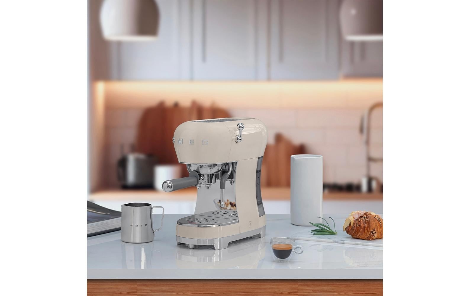 Smeg Siebträgermaschine »50's Style«