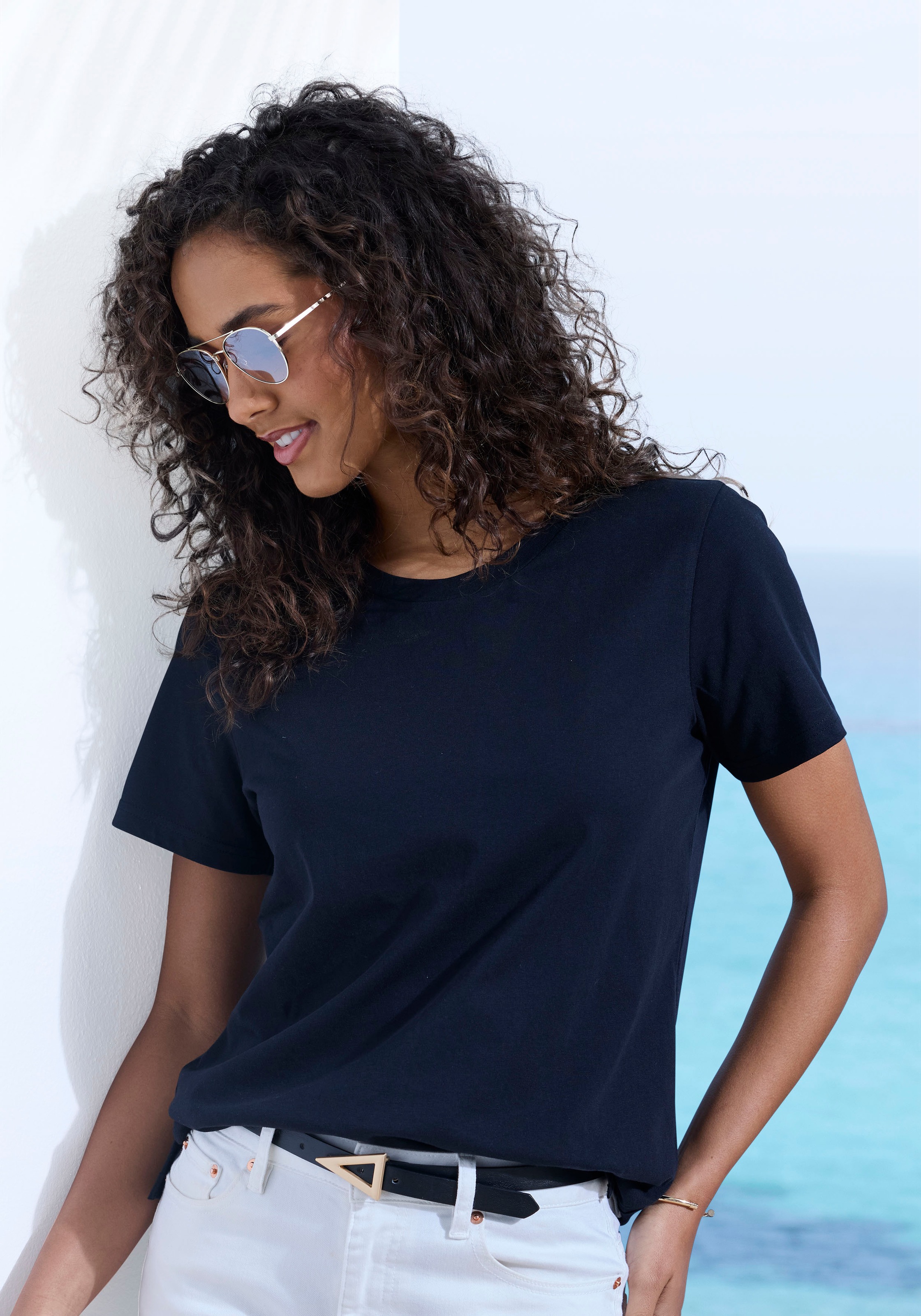 Beachtime T-Shirt »mit modischem Schlitz am Saum«, (3er-Pack), aus hochwertiger Baumwoll-Qualität