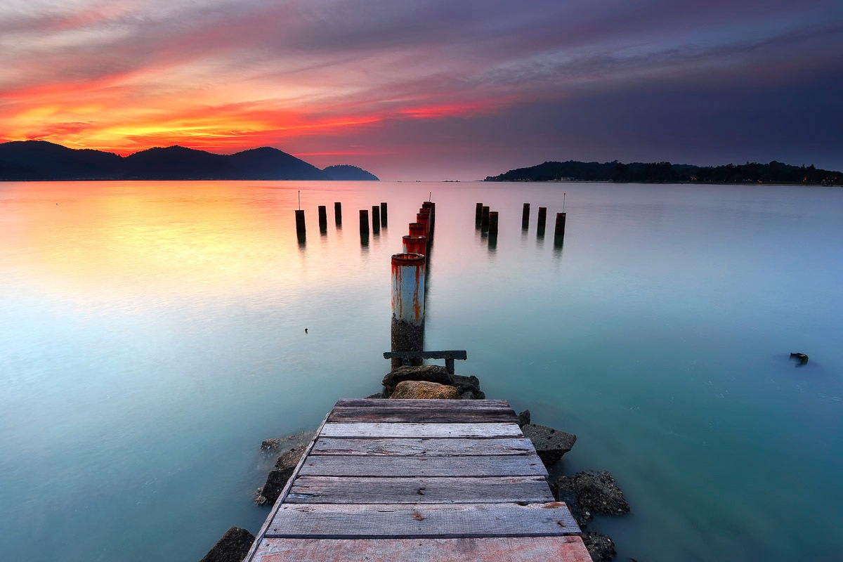 Image of Papermoon Fototapete »PIER-SEE NATUR LANDSCHAFT MEER HOLZ STEG DÄMMERUNG DEKO«, Vliestapete, hochwertiger Digitaldruck, inklusive Kleister bei Ackermann Versand Schweiz