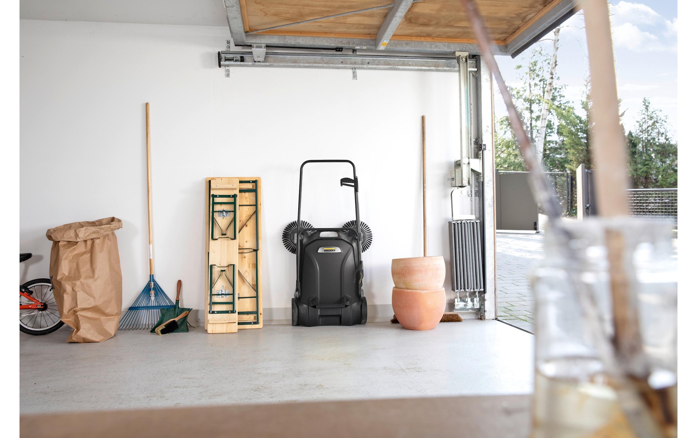 Kärcher Professional Balayeuse mécanique »S 4 Twin GoFurther«