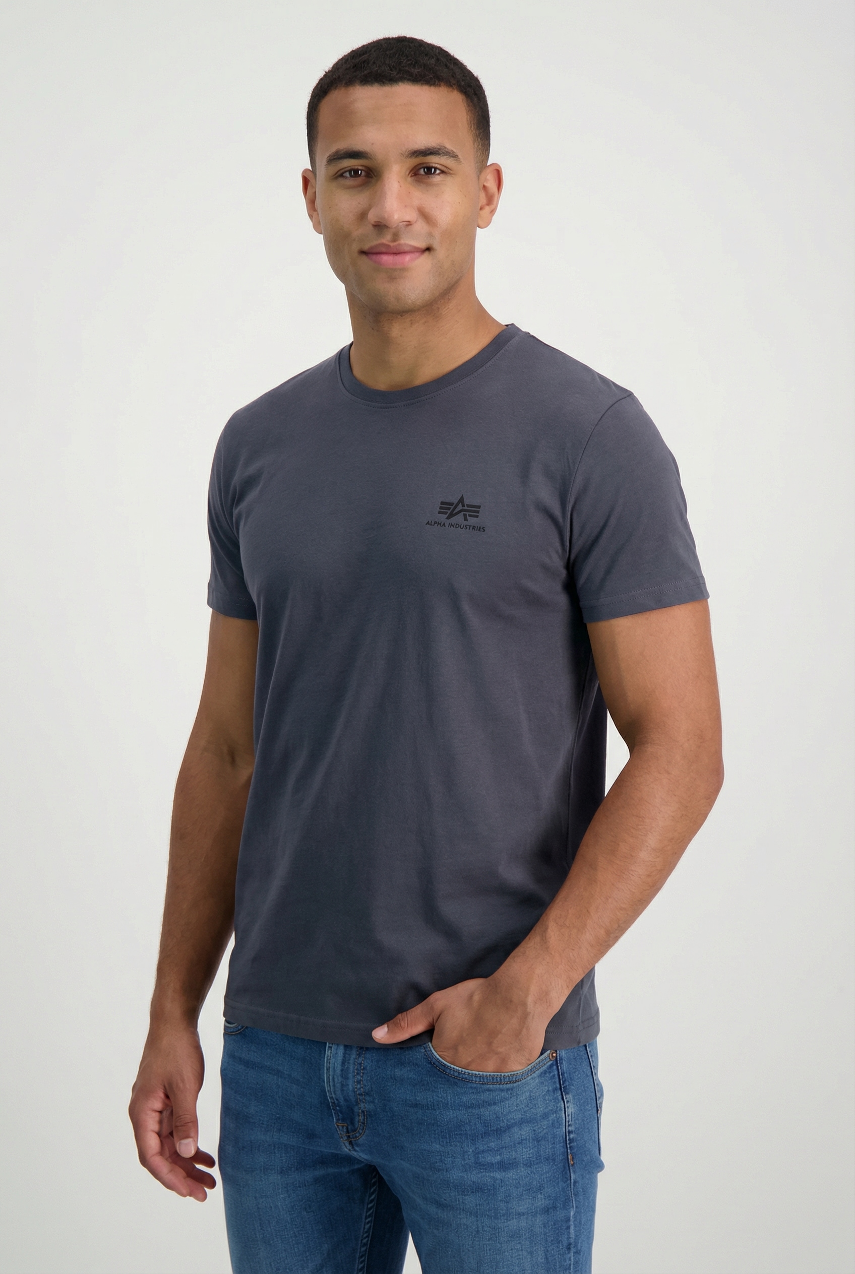 Alpha Industries Shirt à col rond »Backprint T« coton, coupe régulière