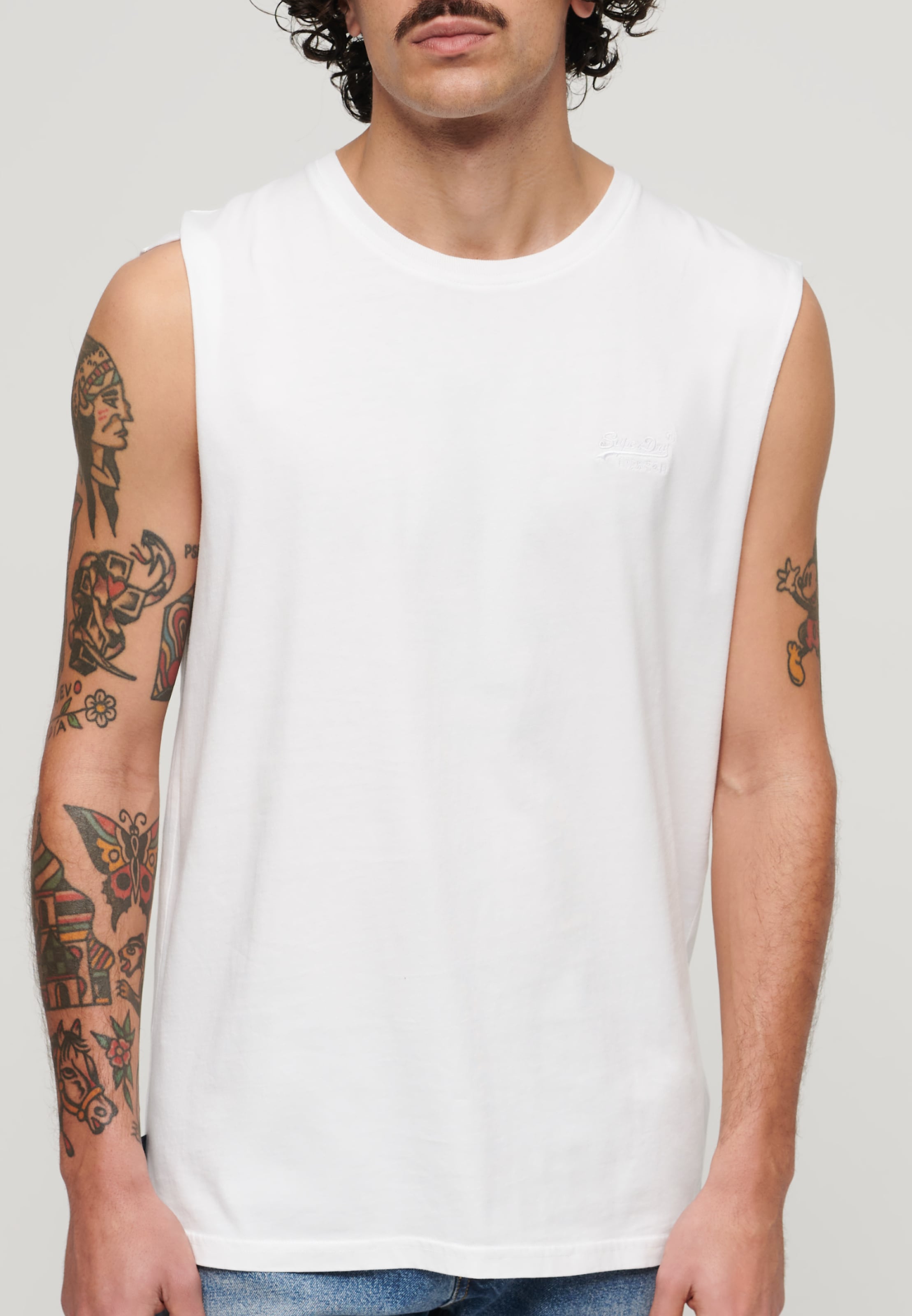 Superdry Débardeur »ESSENTIAL LOGO TANK UB« à coupe décontractée, en coton et jersey simple