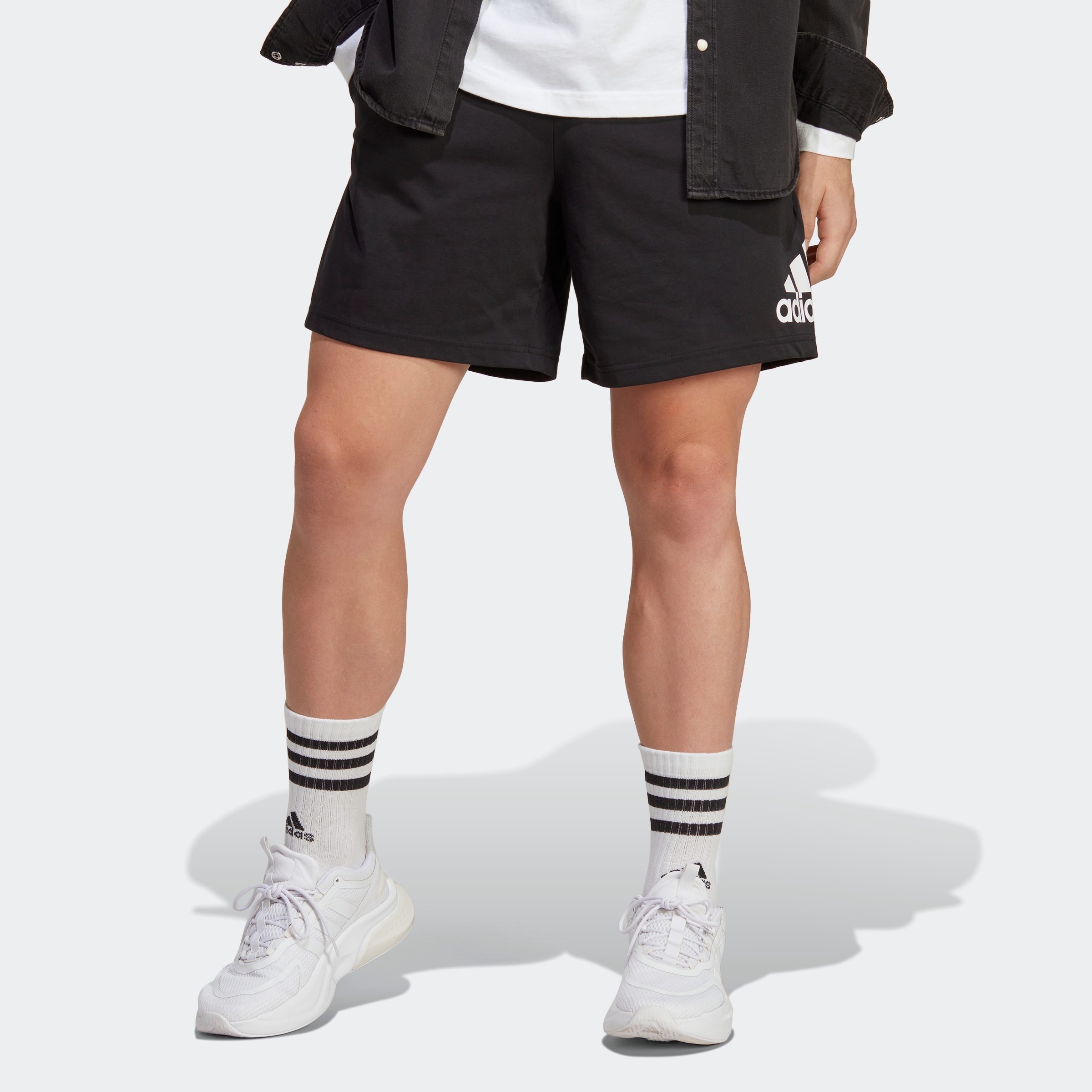 auf »ESSENTIALS Shorts adidas Sportswear versandkostenfrei LOGO«, (1 tlg.)