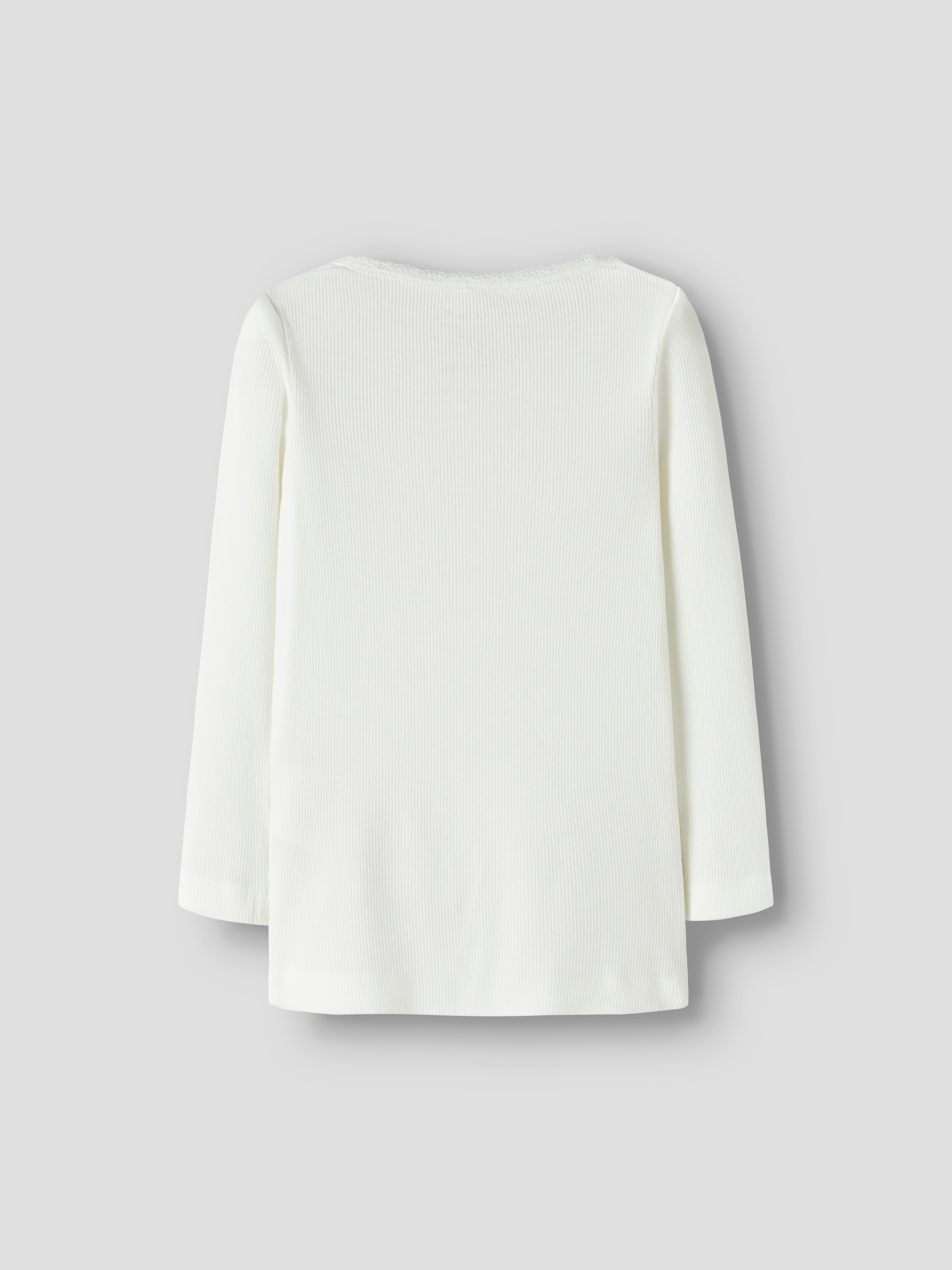 Name It T-shirt à manches longues »NMFKAB LS TOP NOOS« en côtes fines et avec jolie bordure en dentelle à l'encolure