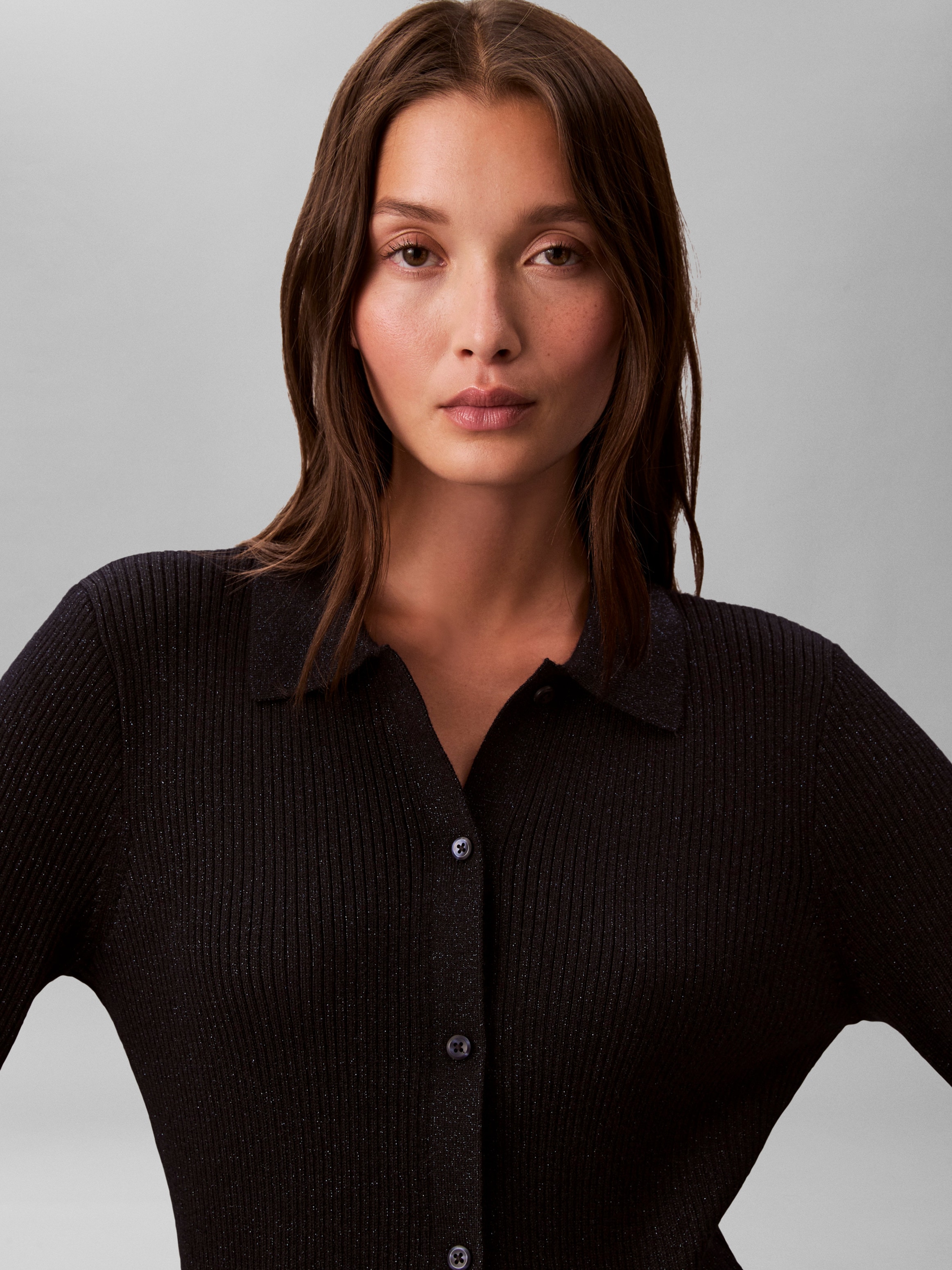 Calvin Klein Jeans Strickjacke Regular fit mit Glitzer und Rundhalsausschnitt