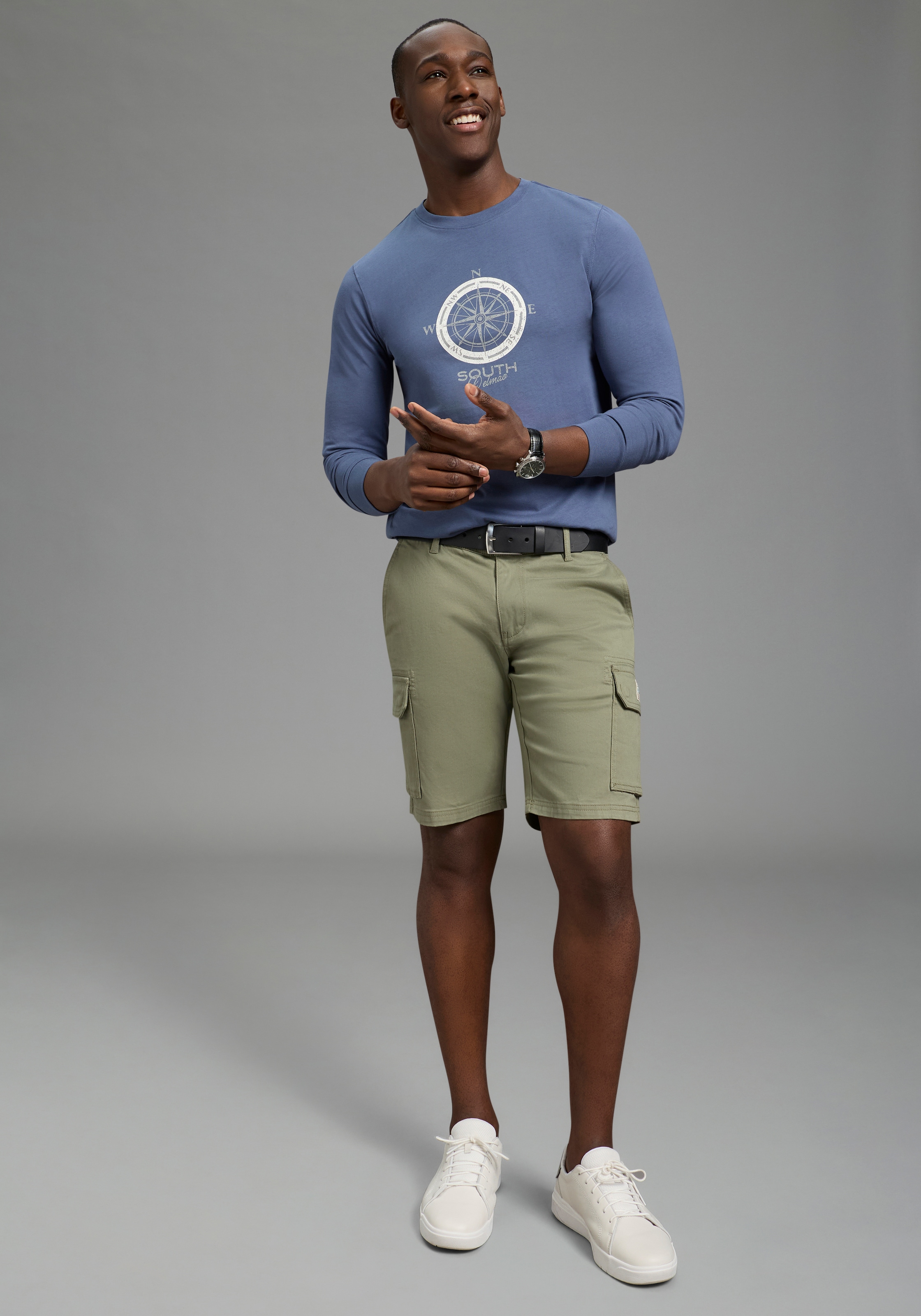 DELMAO Shirt à col rond »Neue Kollektion« casual Stil, langarm, schmale Passform, mit Print