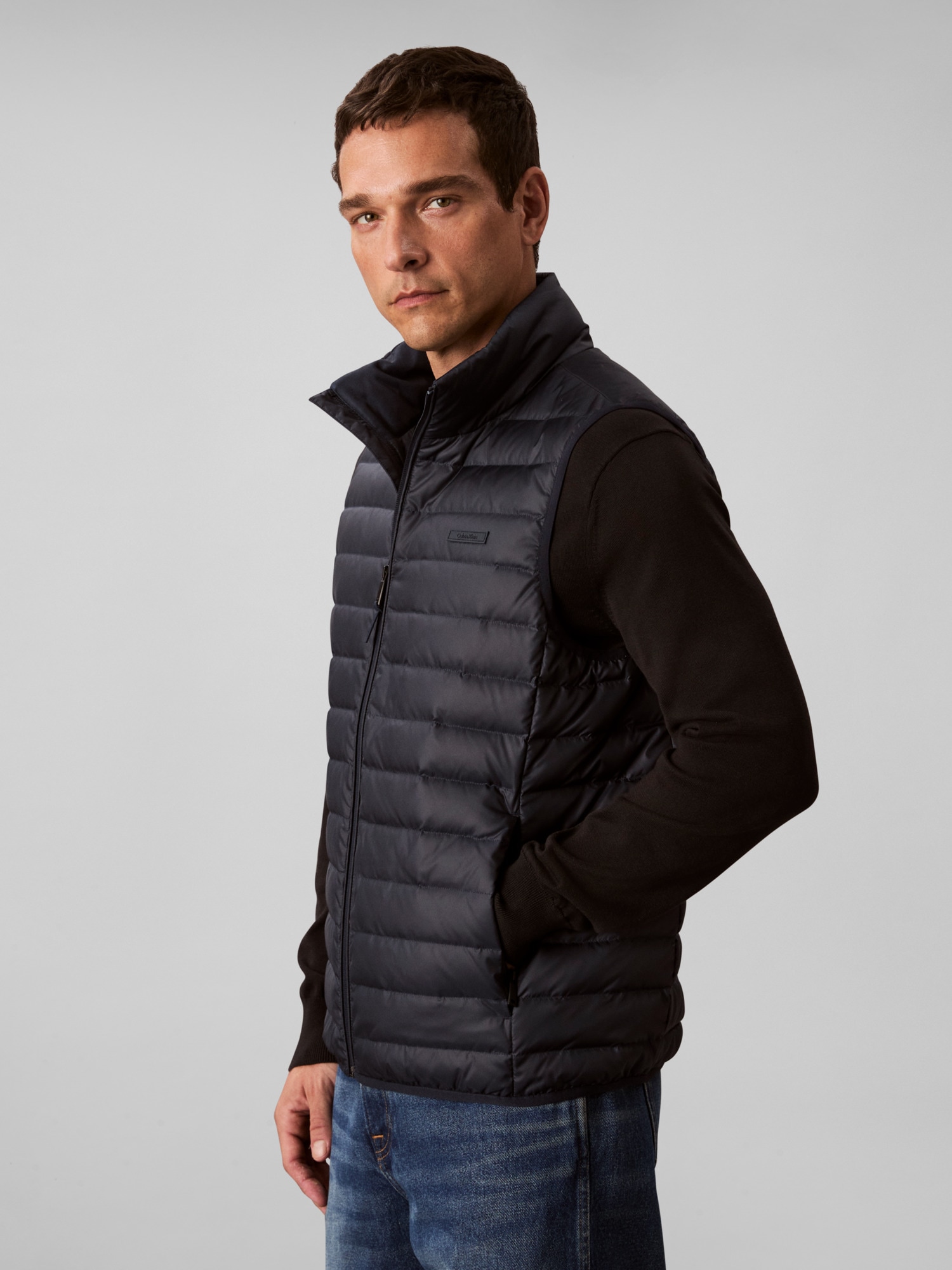Calvin Klein Gilet matelassé »SLVLSS LT WT NYLON PUFFER VEST« Mit Rundhalsausschnitt