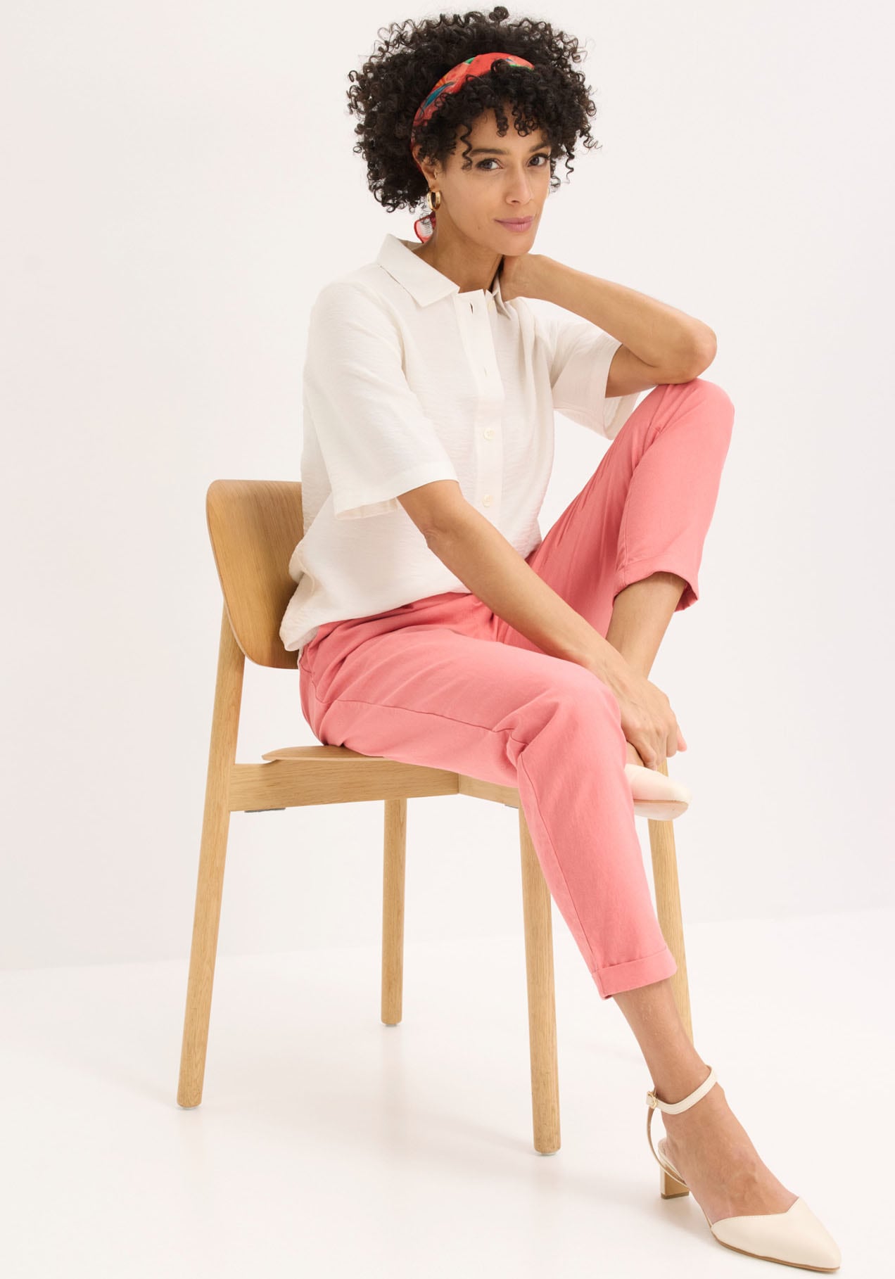 bonprix Pantalon en lin »Leinenhose«  en lin et coton, coupe Regular Fit, avec ceinture élastique