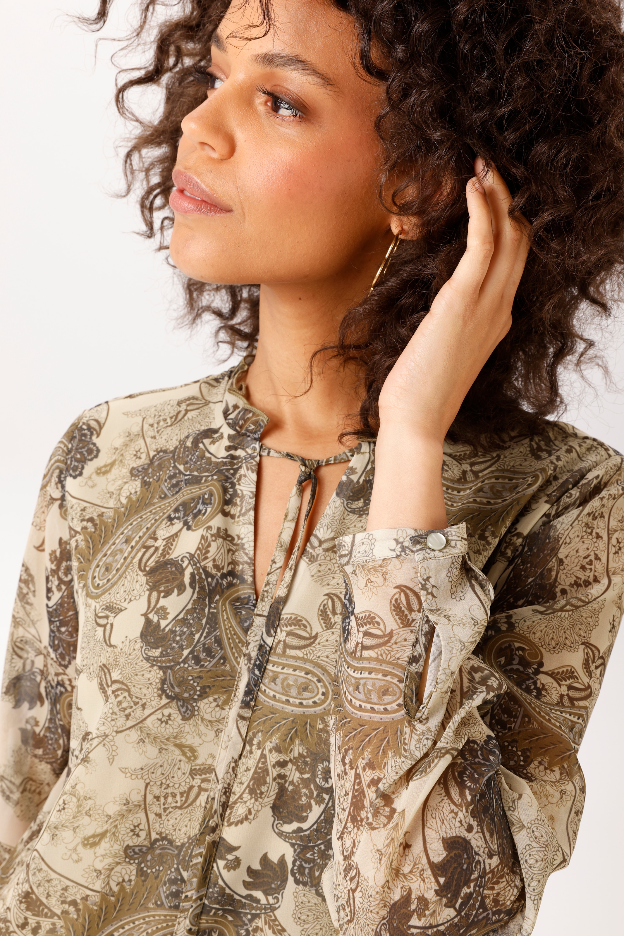 Aniston CASUAL Blouse à enfiler Avec motif paisley harmonieux en couleurs - NOUVELLE COLLECTION