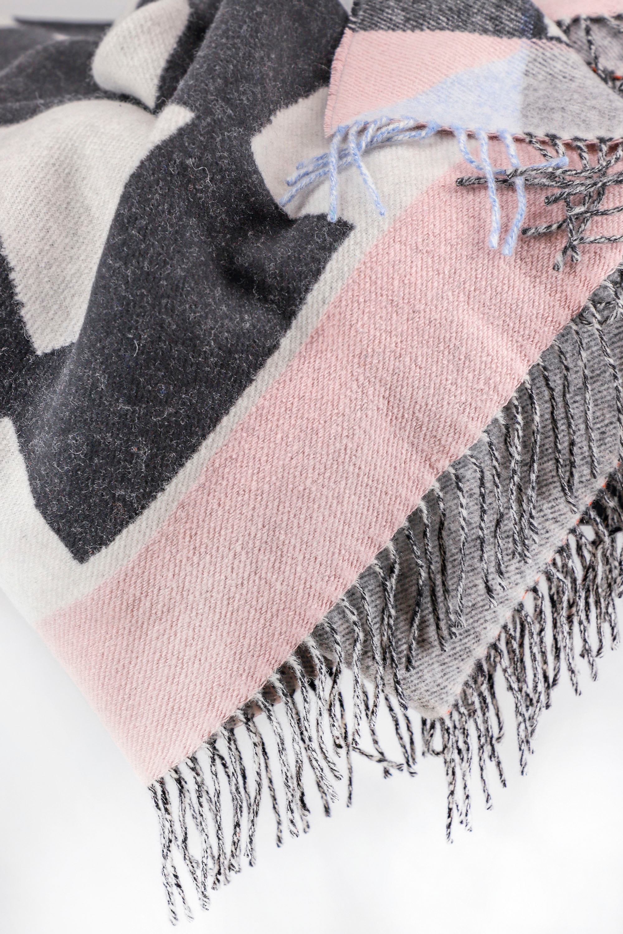 TOM TAILOR HOME Plaid »Checkmate Bings«, Künstlerkollektion